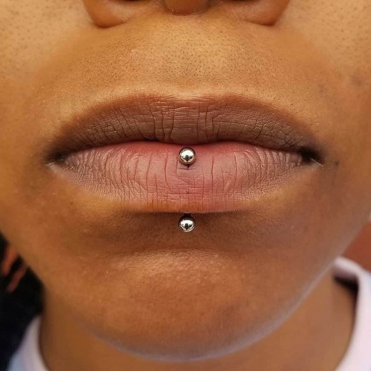316L Surgical Steel 16G Curved Barbell