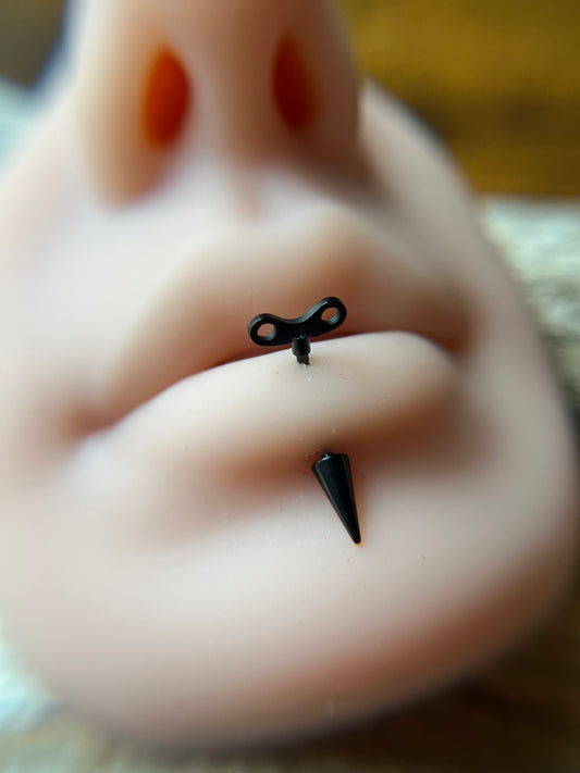 Wind-Up Doll Screw Top Key Black, Gold or Steel Vertical Lip / Rook Piercing
