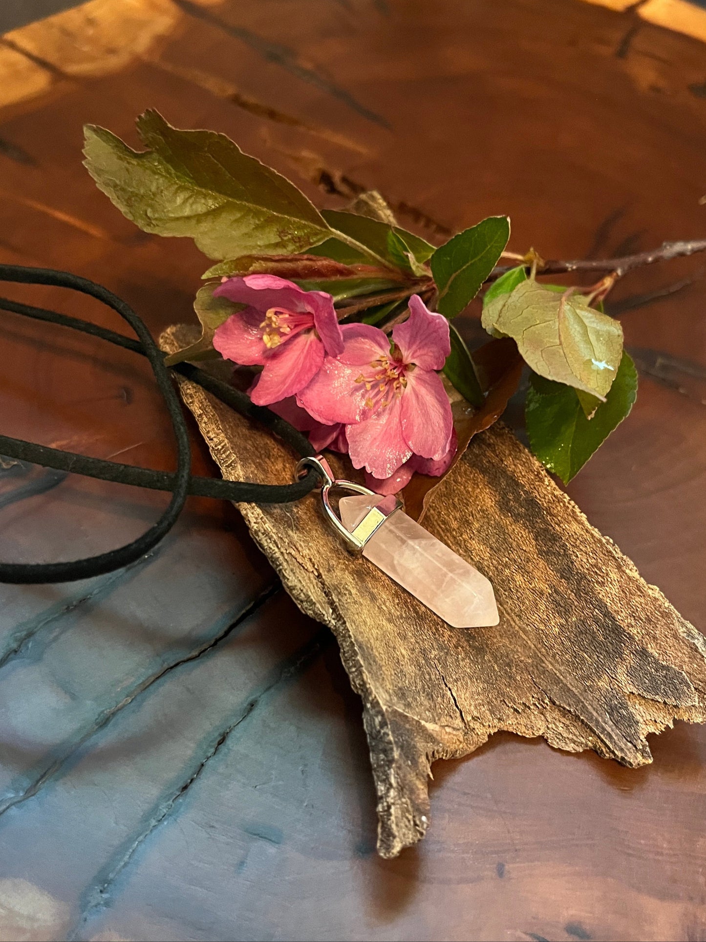 Natural Stone Point Choker Necklace