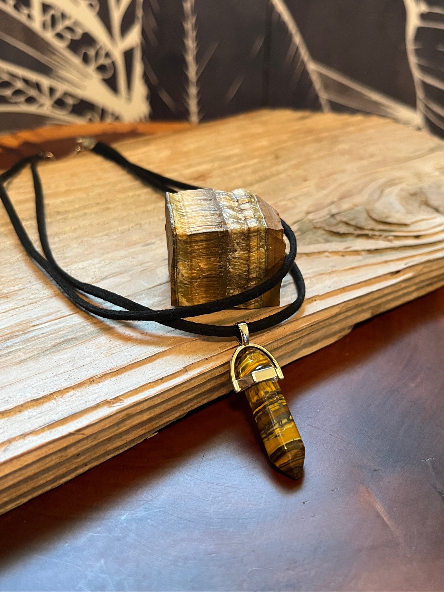 Natural Stone Point Choker Necklace