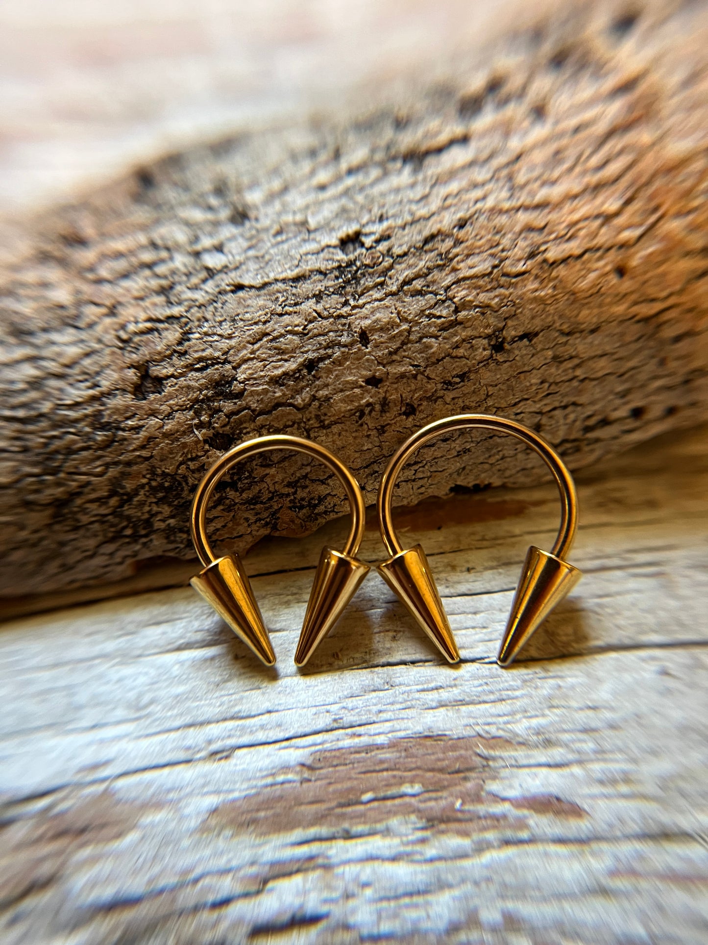 Gold or Rose Gold Titanium Ion Plated Long Spikes 16G Horseshoe Ring
