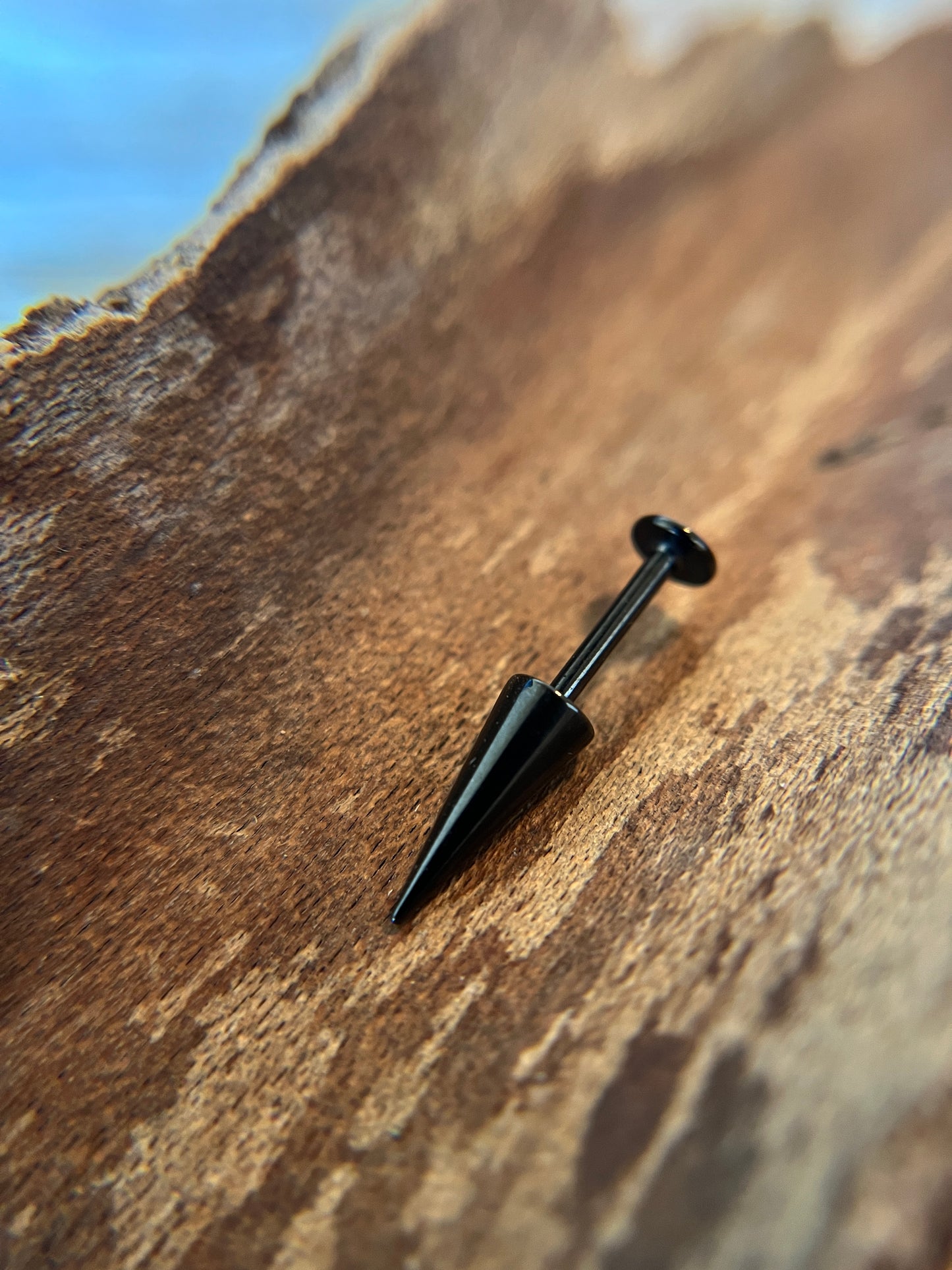 Extra Long Spike Black Titanium IP 16G Flat Back Labret