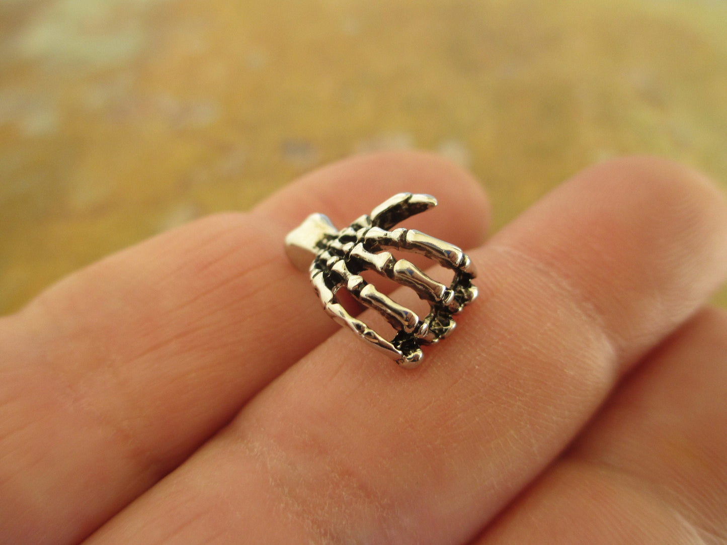 Zombie Skeleton Hand 16G Cartilage Tragus Lip Labret Monroe Piercing Silver 16G (1.2mm)