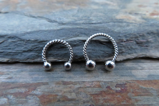 Surgical Steel Twisted 16G (1.2mm) Horseshoe Ring Septum Piercing 316L Surgical Steel Hypoallergenic