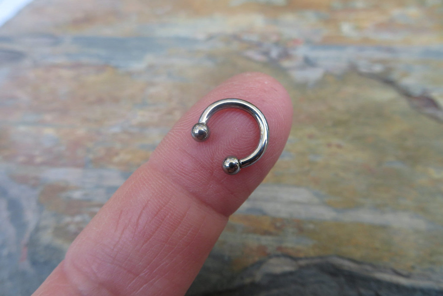 THICK 14G (1.6mm) Externally Threaded Solid Titanium T23 6Al-4V-Eli ASTM F Implant Grade Horseshoe Nose Ring Septum Piercing Hypoallergenic
