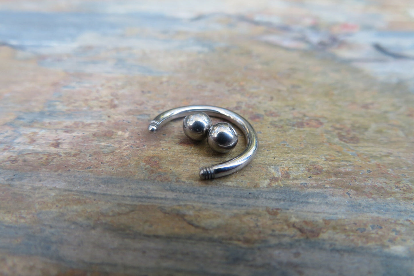 THICK 14G (1.6mm) Externally Threaded Solid Titanium T23 6Al-4V-Eli ASTM F Implant Grade Horseshoe Nose Ring Septum Piercing Hypoallergenic