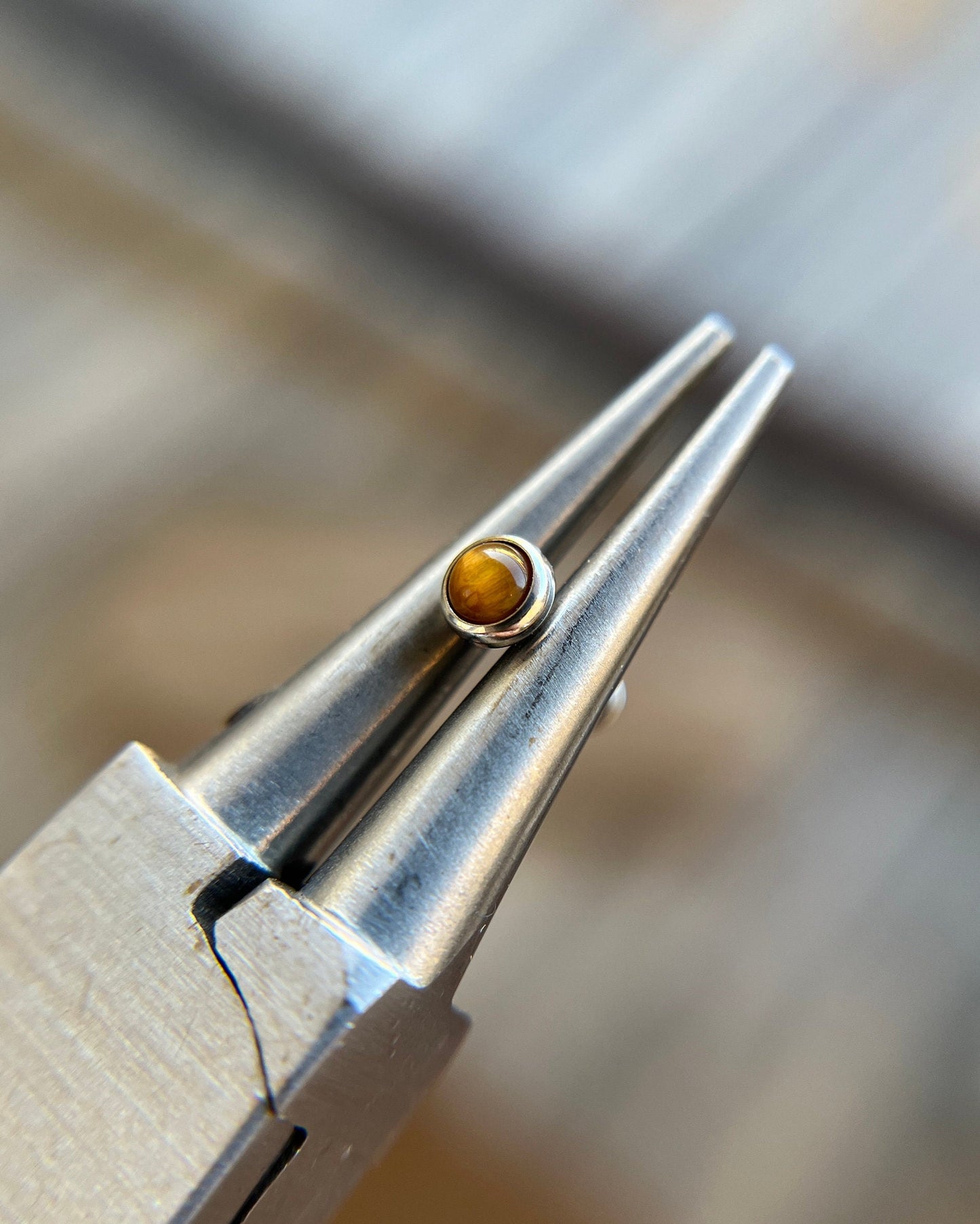 Natural Yellow Tiger's Eye Stone Flatback Labret Surgical Steel 18G (1.0mm) 16G (1.2mm) Cartilage Tragus Lip Labret Monroe Piercing Silver