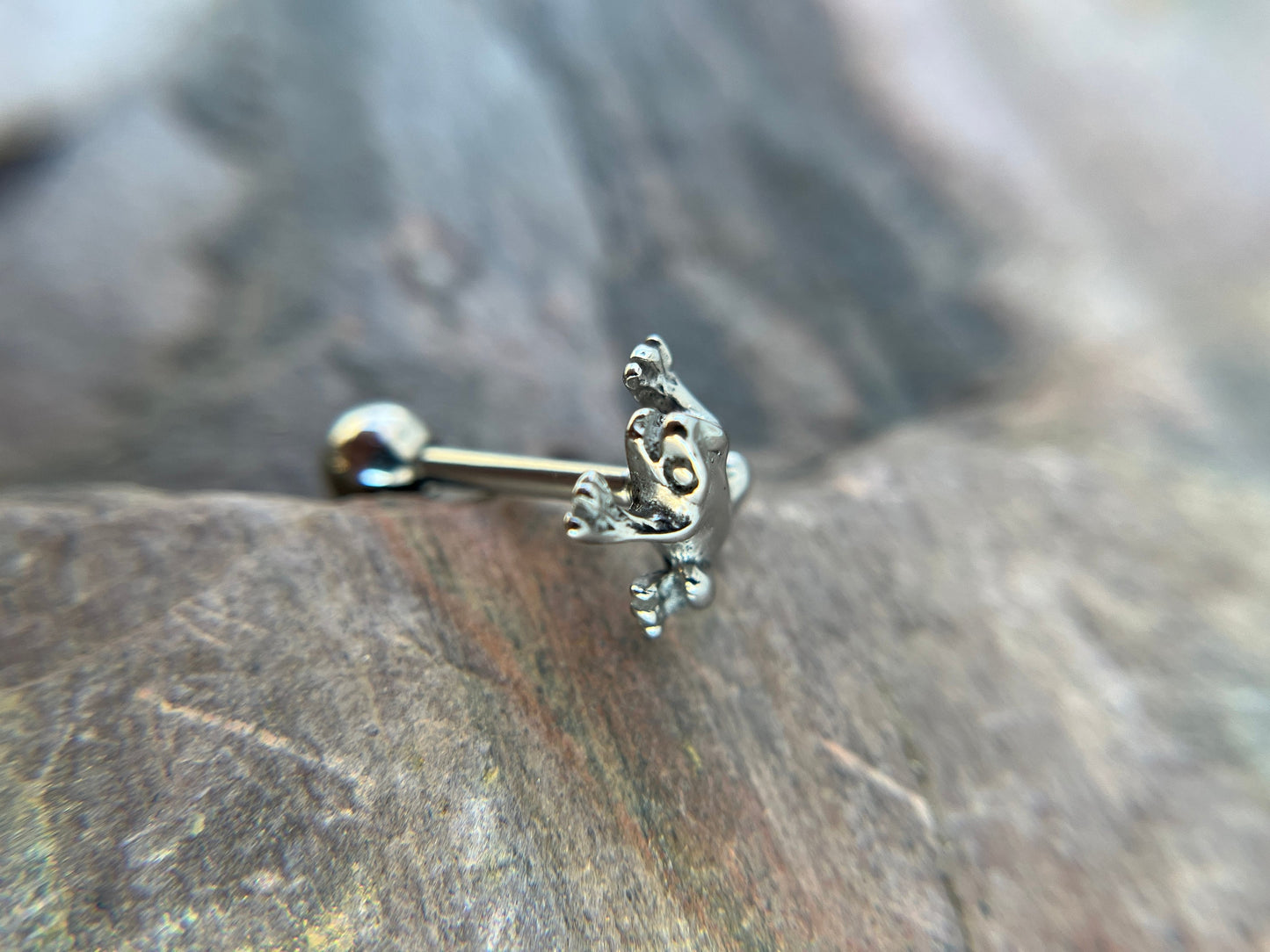 100% Solid 316L Surgical Steel Frog Toad Tongue Ring Barbell Bar 14G (1.6mm) Piercing Barbells Tarnish-Free Hypoallergenic Witchy Fairy