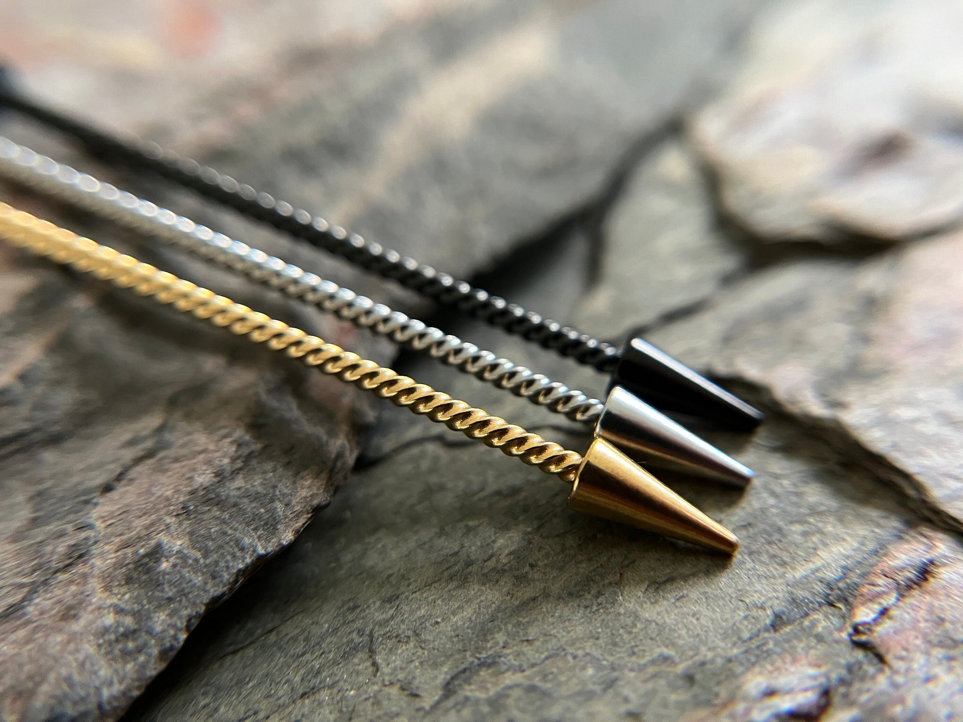 Titanium Ion Plated Surgical Steel Twisted Braided Long Spikes Industrial Scaffold Barbell 14G (1.6mm) Piercing Piercings Bar Spiked