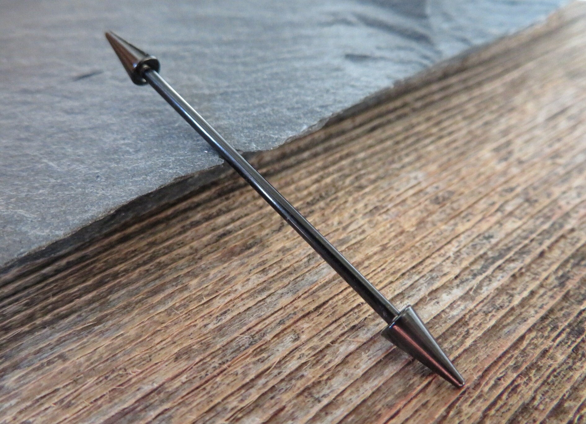 Black Titanium Ion Plated Spikes Industrial Scaffold Bar Barbells 14G (1.6mm) Piercing Piercings Barbell Spiked