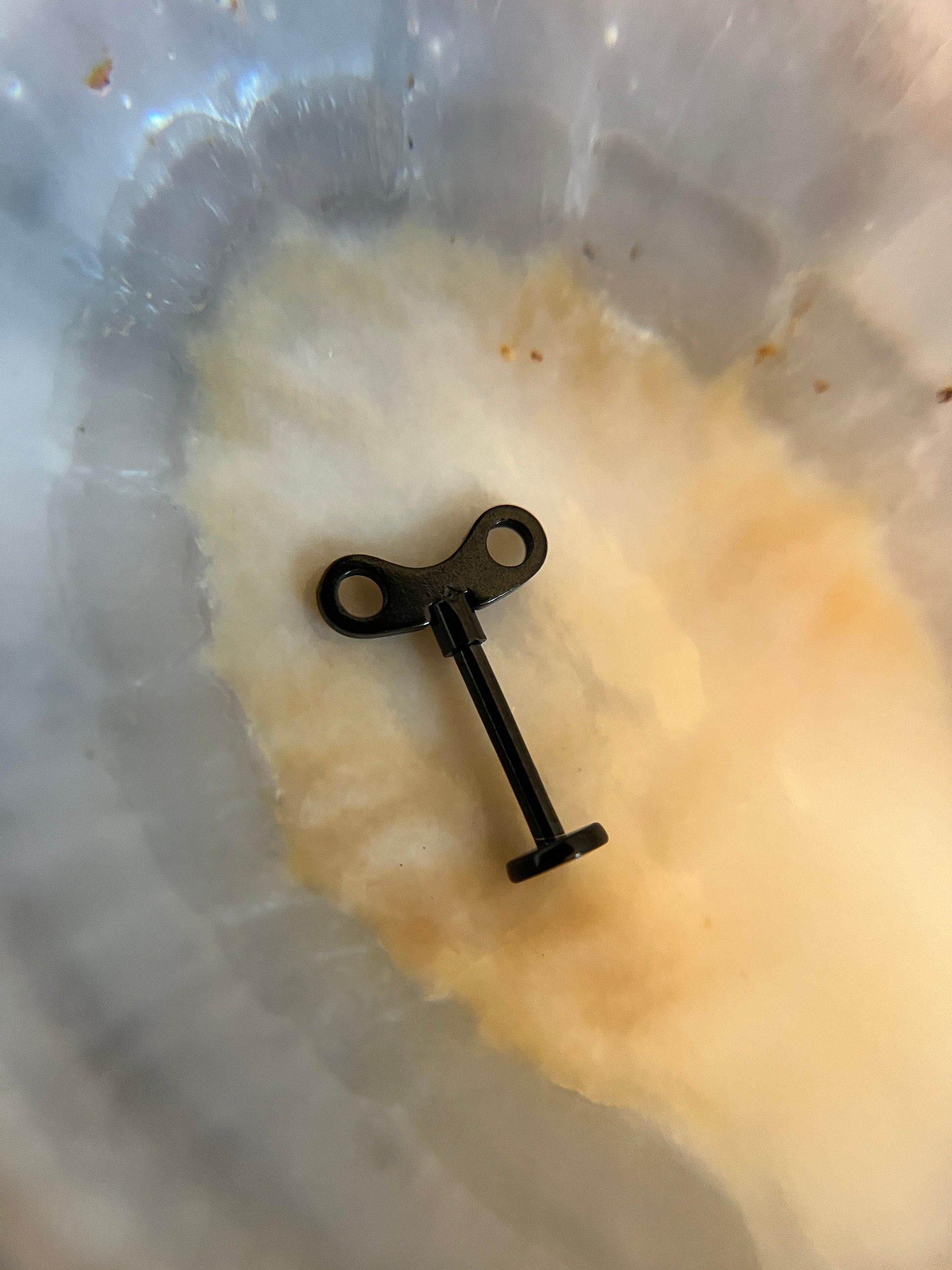 Wind-up Doll Silver Black Gold Screw Top Toy Key Cartilage Tragus Lip Labret Monroe Piercing 16G (1.2mm) Custom Length Steel Vintage Retro