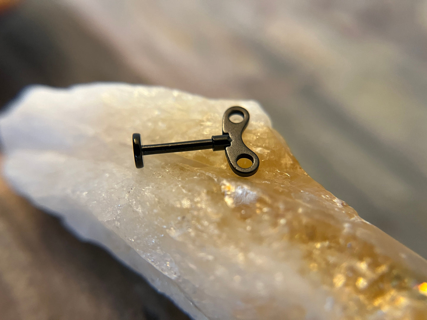 Wind-up Doll Silver Black Gold Screw Top Toy Key Cartilage Tragus Lip Labret Monroe Piercing 16G (1.2mm) Custom Length Steel Vintage Retro