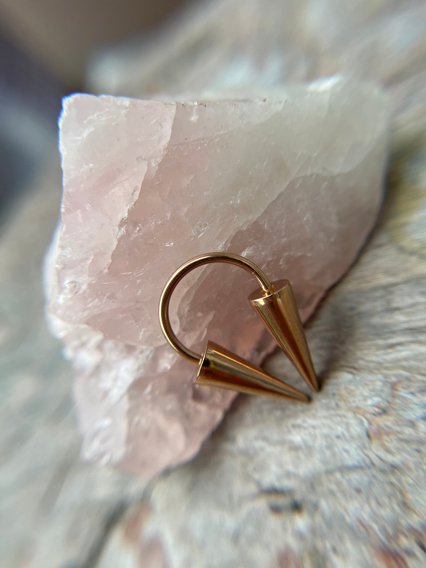 Rose Gold Titanium Ion Plated Extra Long Spikes 16G (1.2mm) Horseshoe Ring Septum Nose Cartilage Piercing Steel Spiked Punk Rock Piercings