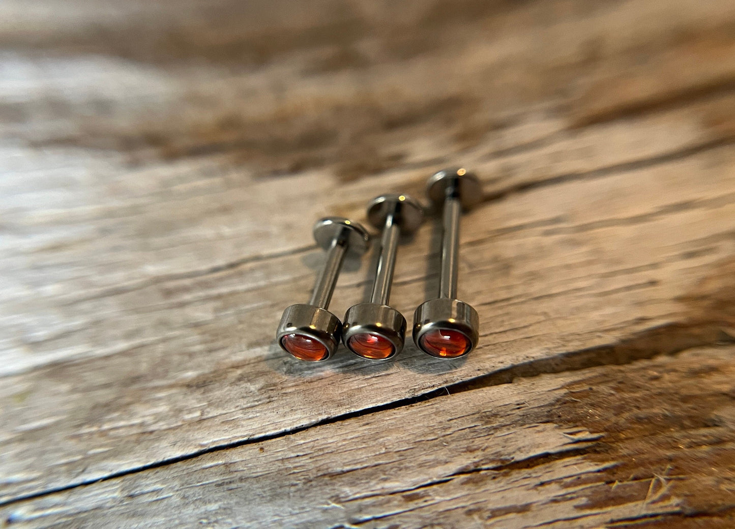 Carnelian Orange Crystal Glass Solid Titanium Grade G23 Hypoallergenic Flatback Labret 16G (1.2mm) Cartilage Tragus Lip Monroe Piercing