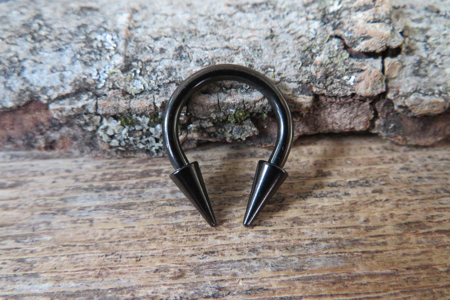 THICK Gauge Black Titanium IP Horseshoe Spiked Barbell Septum Piercing 12G (2.0mm) 10G (2.5mm) 8G (3.0mm) 6G (4.0mm) Nose Ring Long Spikes