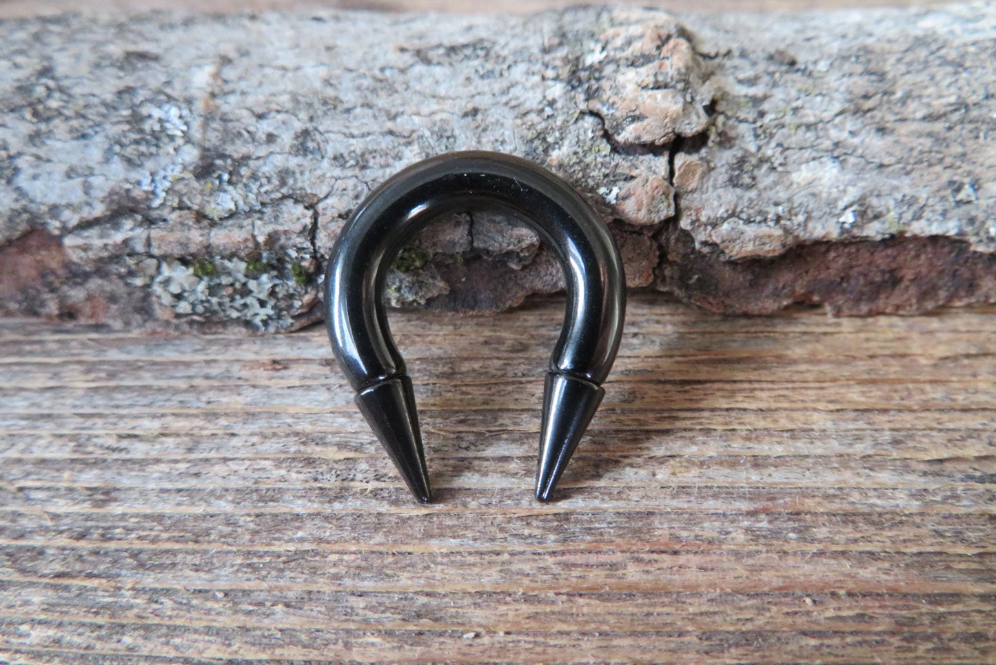 THICK Gauge Black Titanium IP Horseshoe Spiked Barbell Septum Piercing 12G (2.0mm) 10G (2.5mm) 8G (3.0mm) 6G (4.0mm) Nose Ring Long Spikes