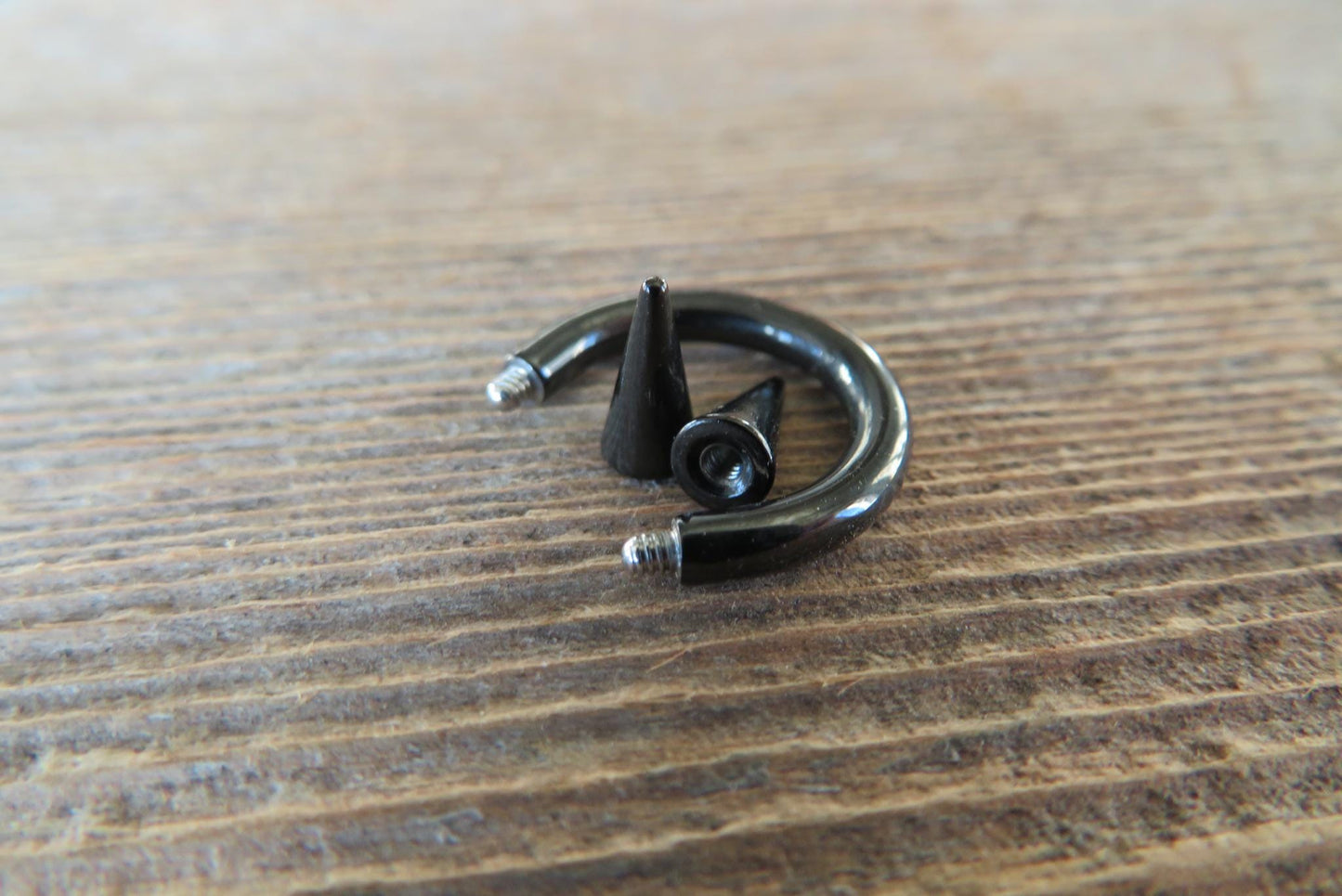 THICK Gauge Black Titanium IP Horseshoe Spiked Barbell Septum Piercing 12G (2.0mm) 10G (2.5mm) 8G (3.0mm) 6G (4.0mm) Nose Ring Long Spikes