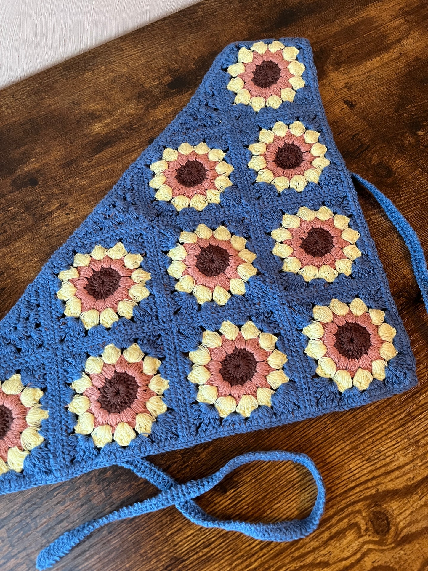 Retro Denim Blue Sunflower Crochet Headscarf