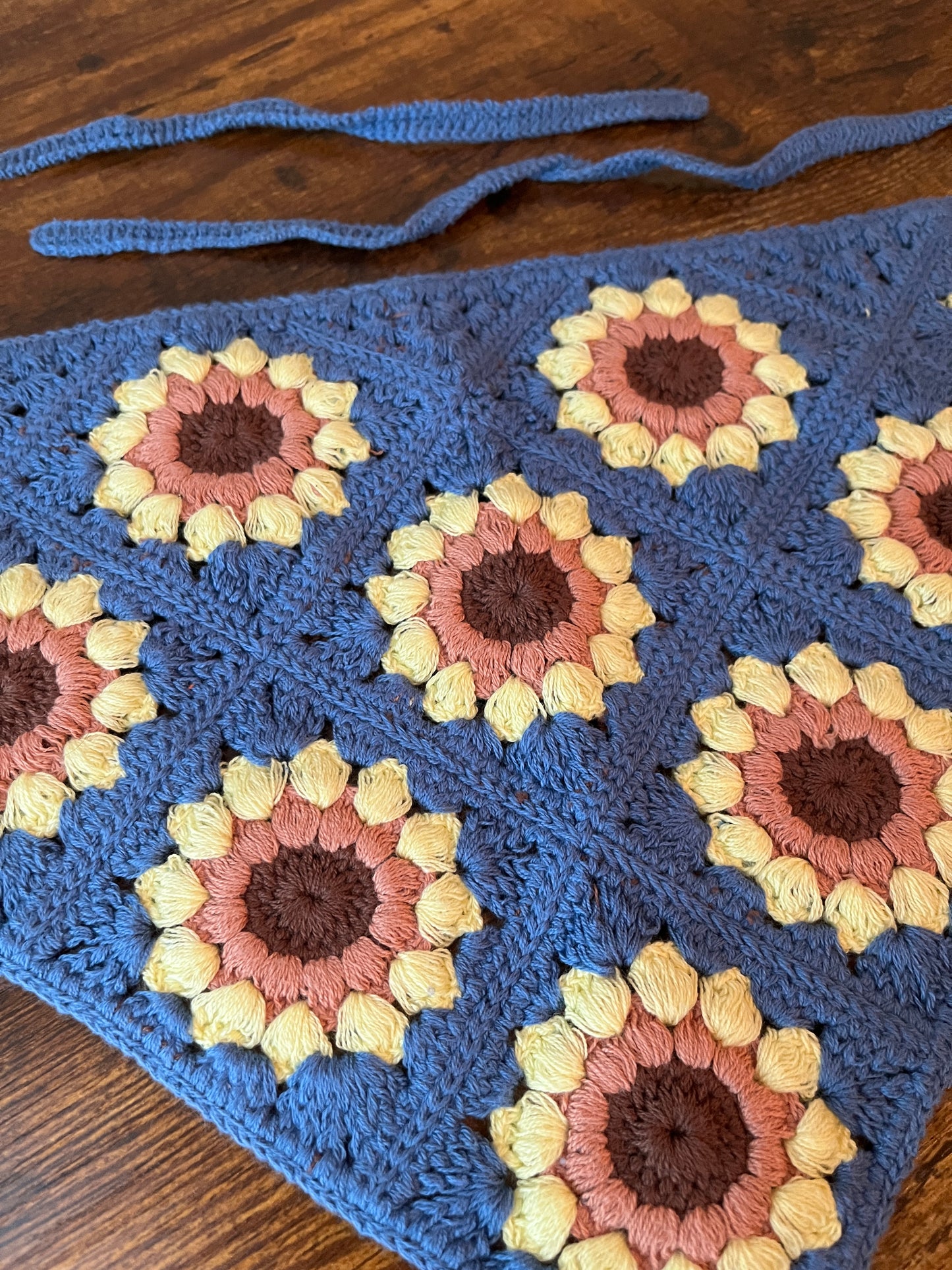 Retro Denim Blue Sunflower Crochet Headscarf