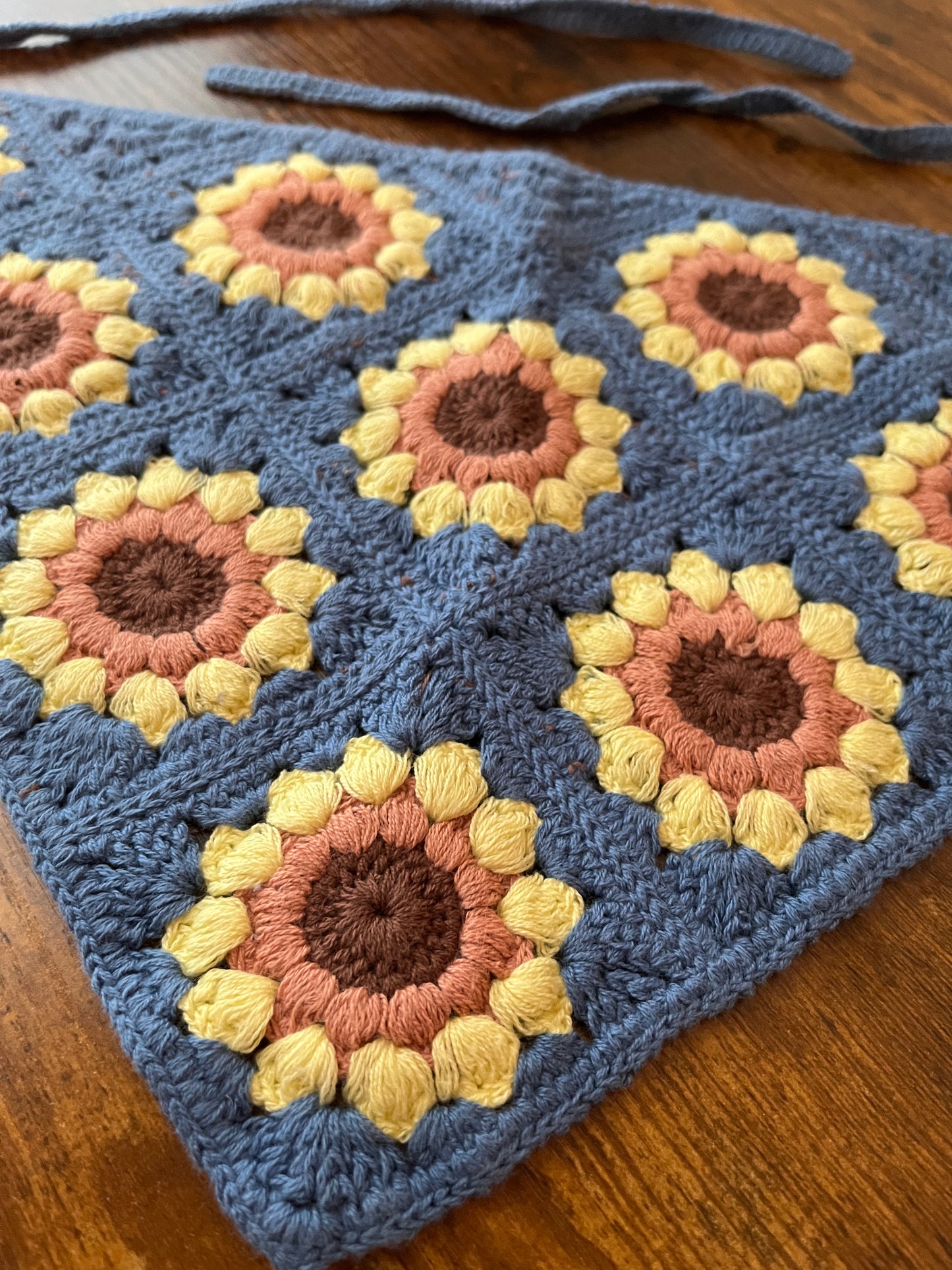Retro Denim Blue Sunflower Crochet Headscarf