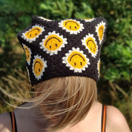 Retro Black Smiley Face Crochet Hair Bandana