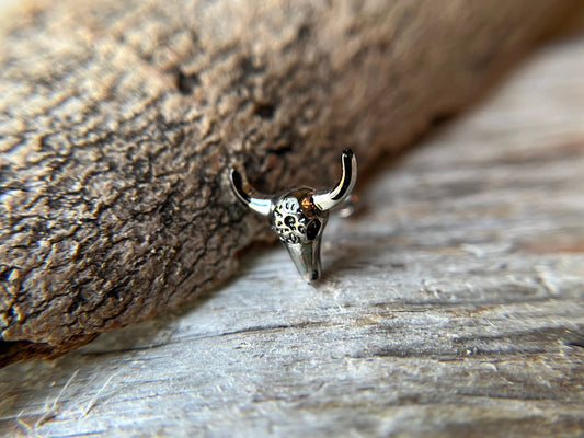 Boho Cow Skull 100% 316L Surgical Steel 16G Cartilage Helix Piercing