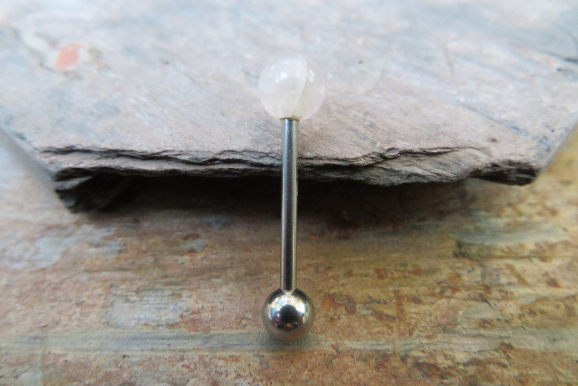 Rose Quartz Natural Stone Tongue Ring Barbell Bar 14G (1.6mm) Piercing Piercings Barbells Hypoallergenic 316L Surgical Steel
