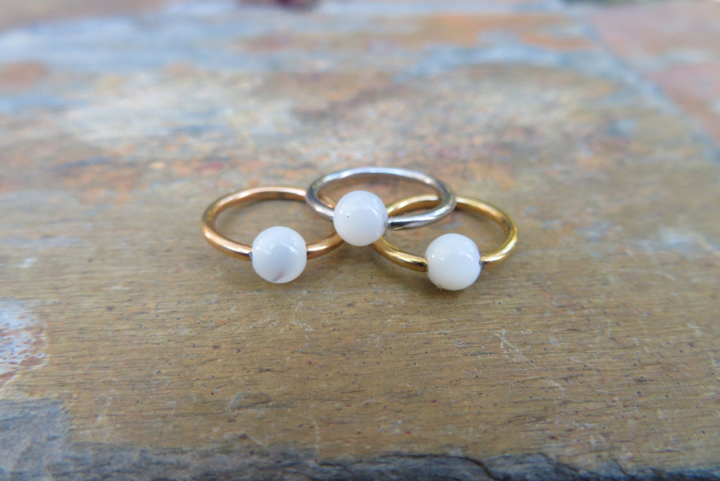 Natural Mother of Pearl Shell Bead Rose Gold Titanium Plated CBR Ring Hoop 16G (1.2mm) 14G (1.6mm) Nose Cartilage Septum Piercing 316L Steel
