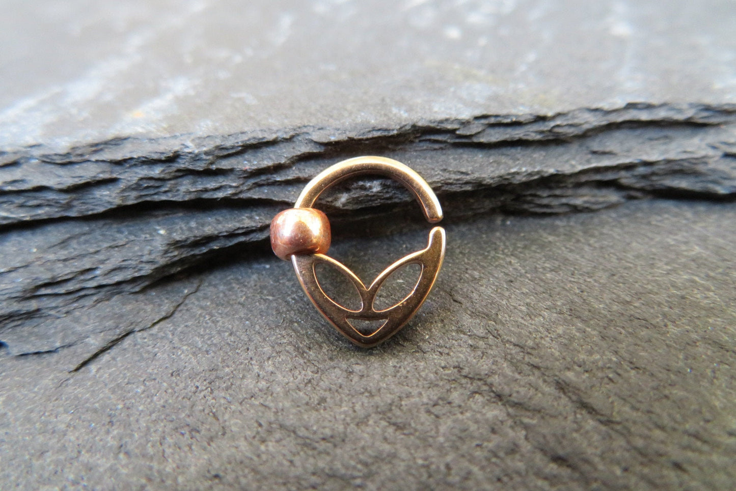 Gold Alien 18G (1.0mm) or 16G (1.6mm) Piercing Daith Cartilage Septum Ring with Glass Miyuki Bead Piercings Surgical Steel Aquarius