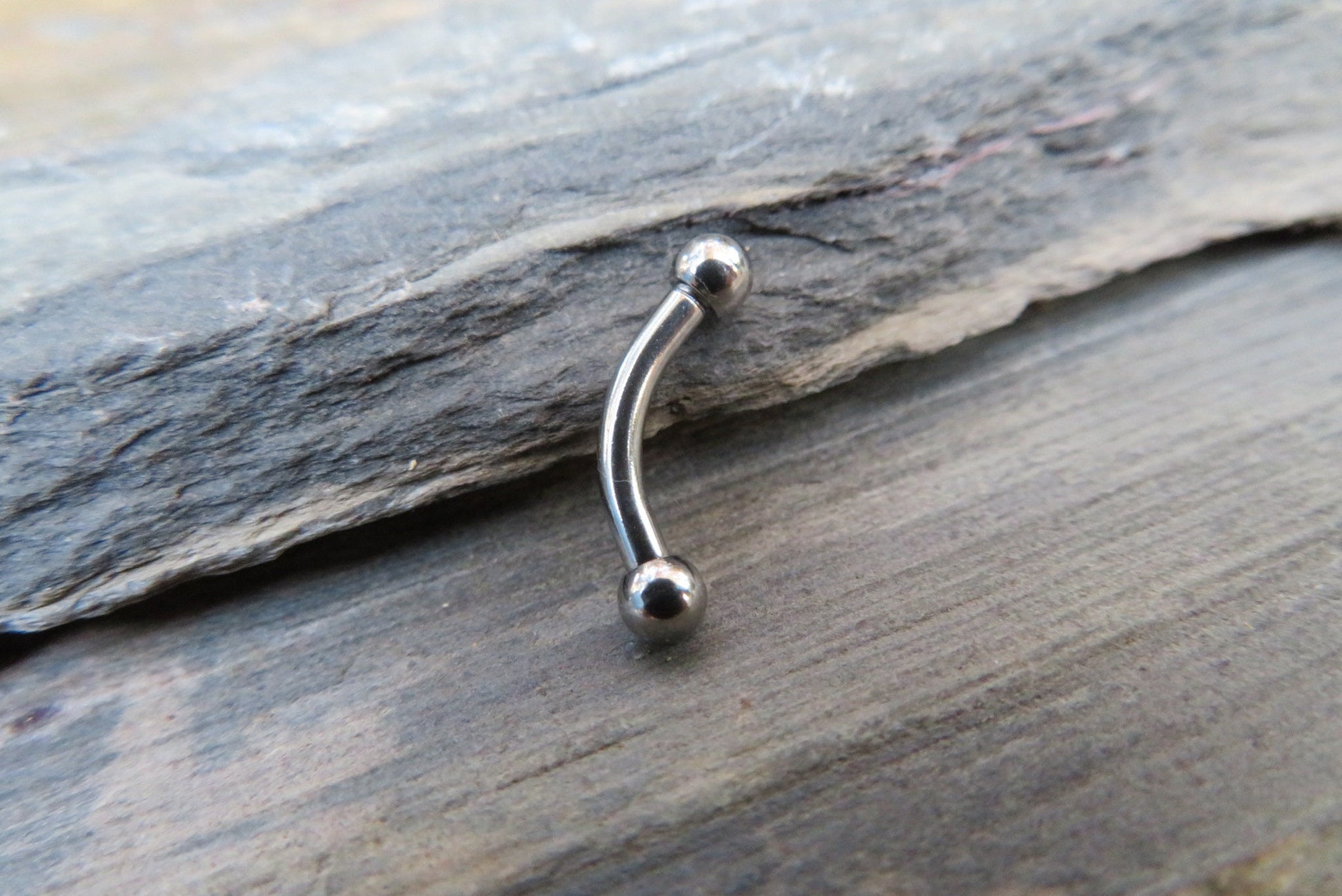 Hypoallergenic Steel 14G (1.6mm) Barbell Curve Belly Nipple Tongue Piercing 100% Surgical Steel Curved Bar