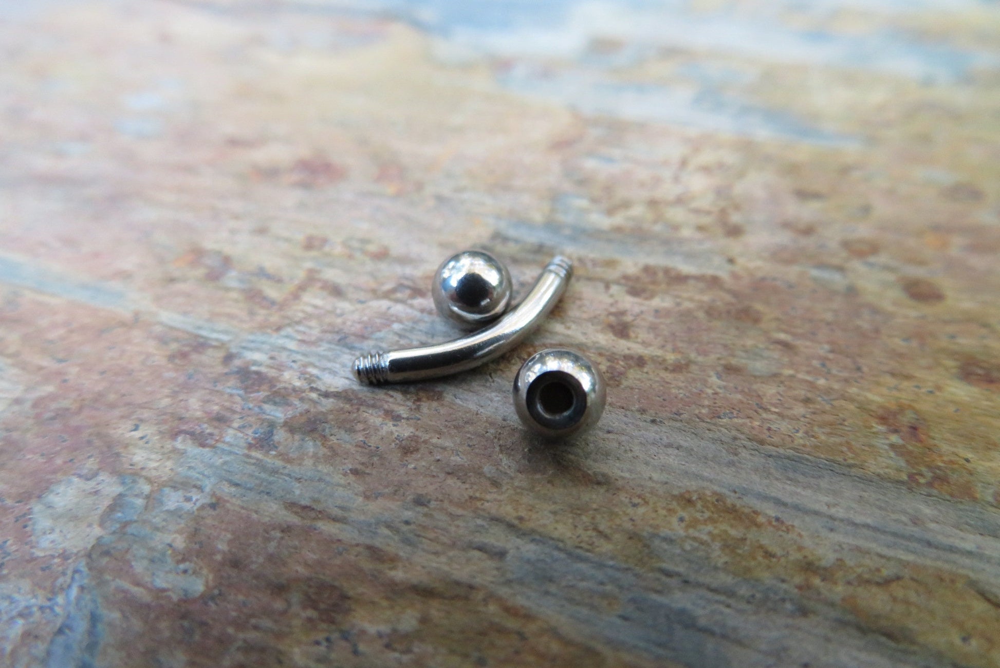 Hypoallergenic Steel 14G (1.6mm) Barbell Curve Belly Nipple Tongue Piercing 100% Surgical Steel Curved Bar