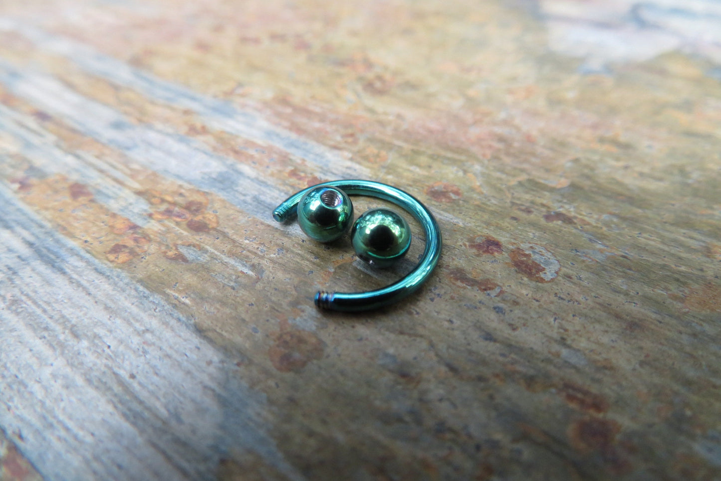 Green Titanium Ion Plated 16G (1.2mm) Horseshoe Ring Septum Piercing 316L Surgical Steel