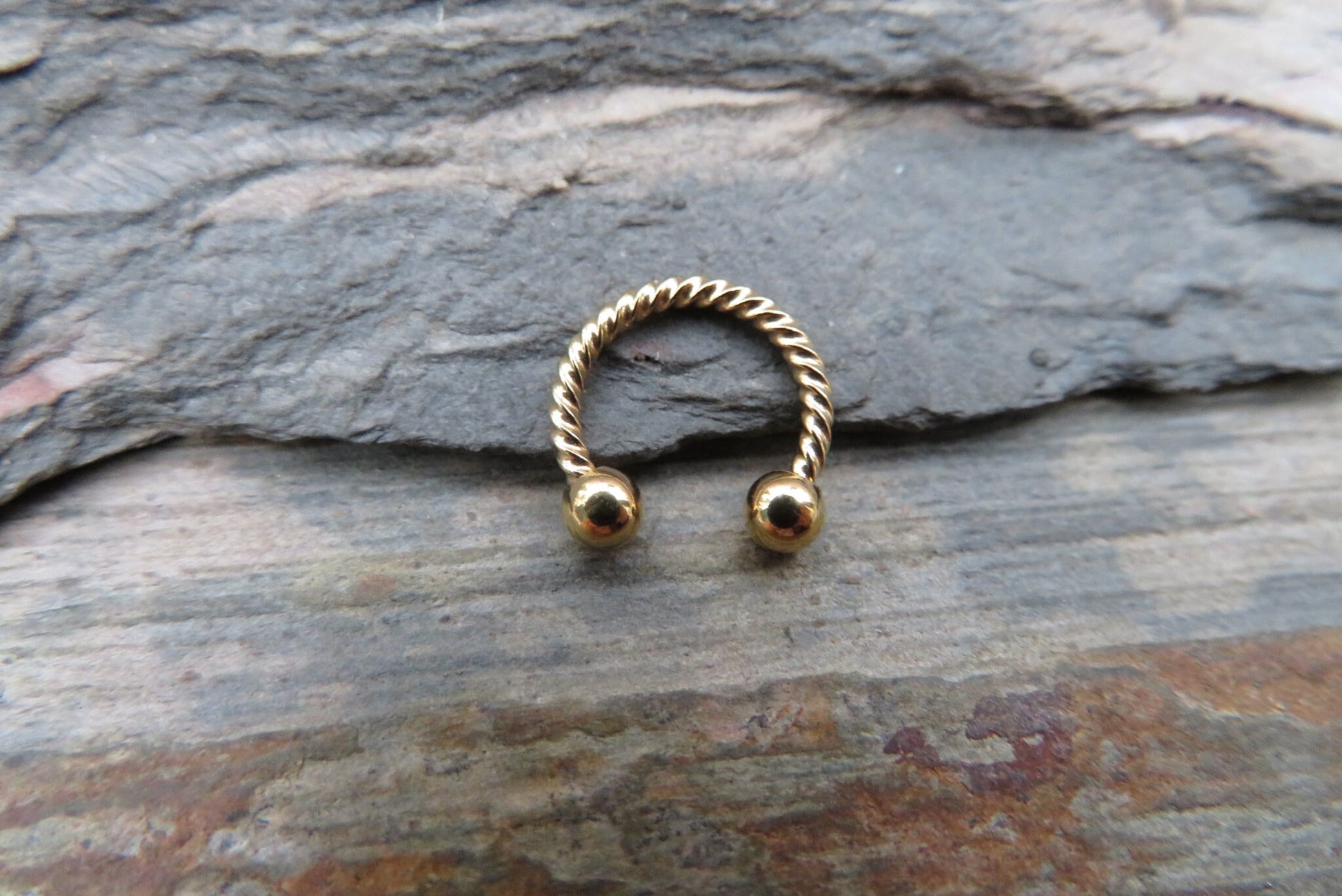 Rose Gold Titanium Ion Plated Twisted 16G (1.2mm) Horseshoe Ring Septum Piercing 316L Surgical Steel