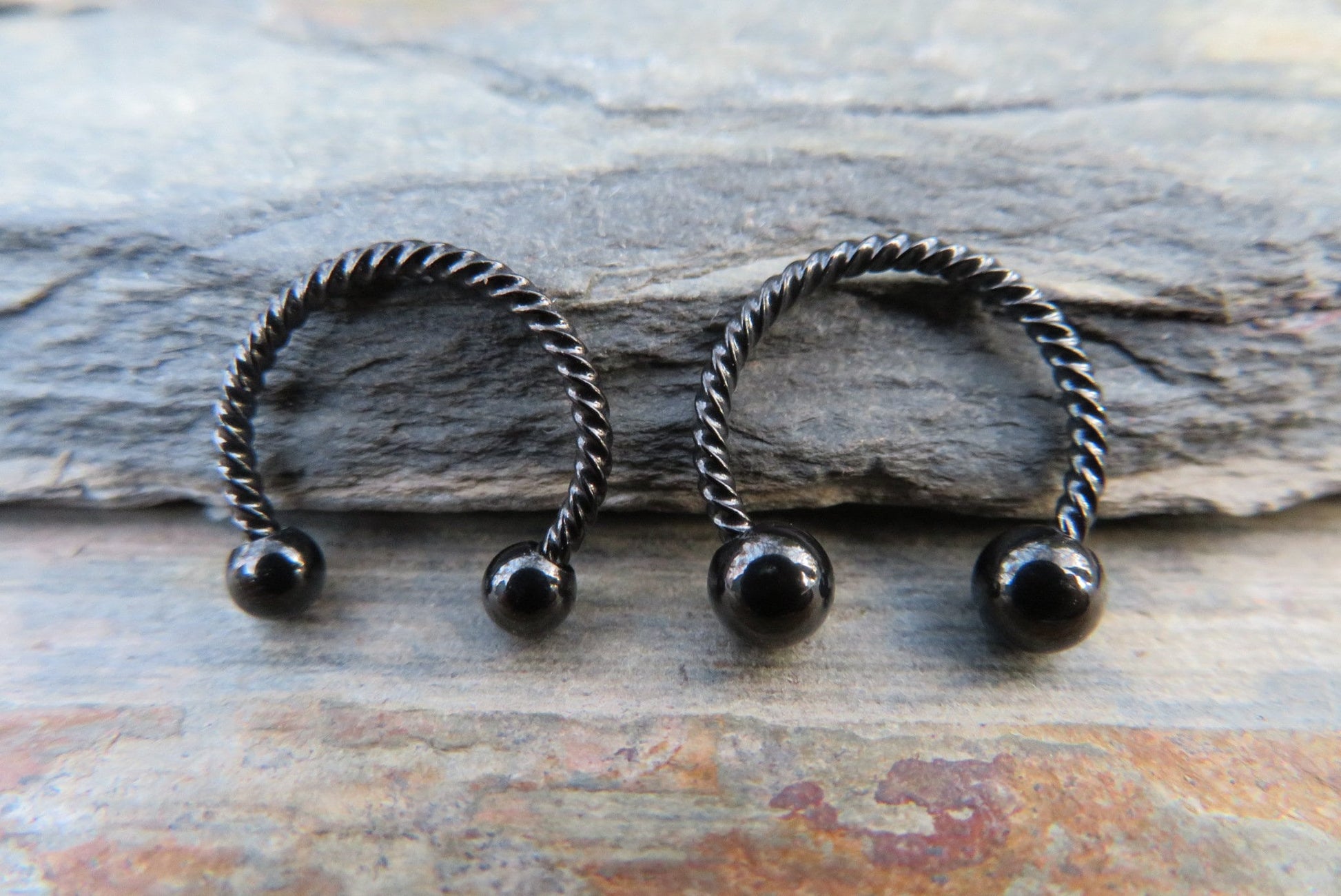 Surgical Steel Twisted 16G (1.2mm) Horseshoe Ring Septum Piercing 316L Surgical Steel Hypoallergenic