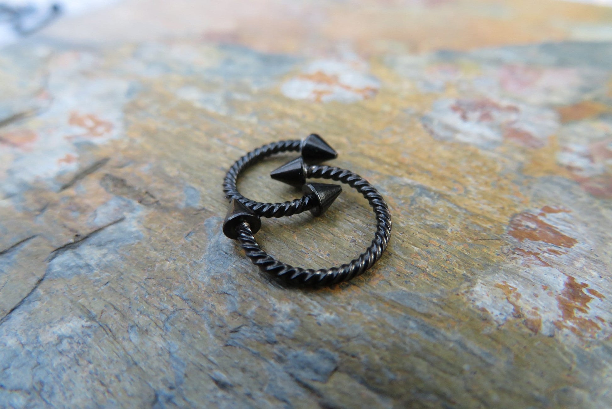 Surgical Steel Twisted Spiked 16G (1.2mm) Horseshoe Ring Septum Piercing Hypoallergenic 316L Steel Spikes