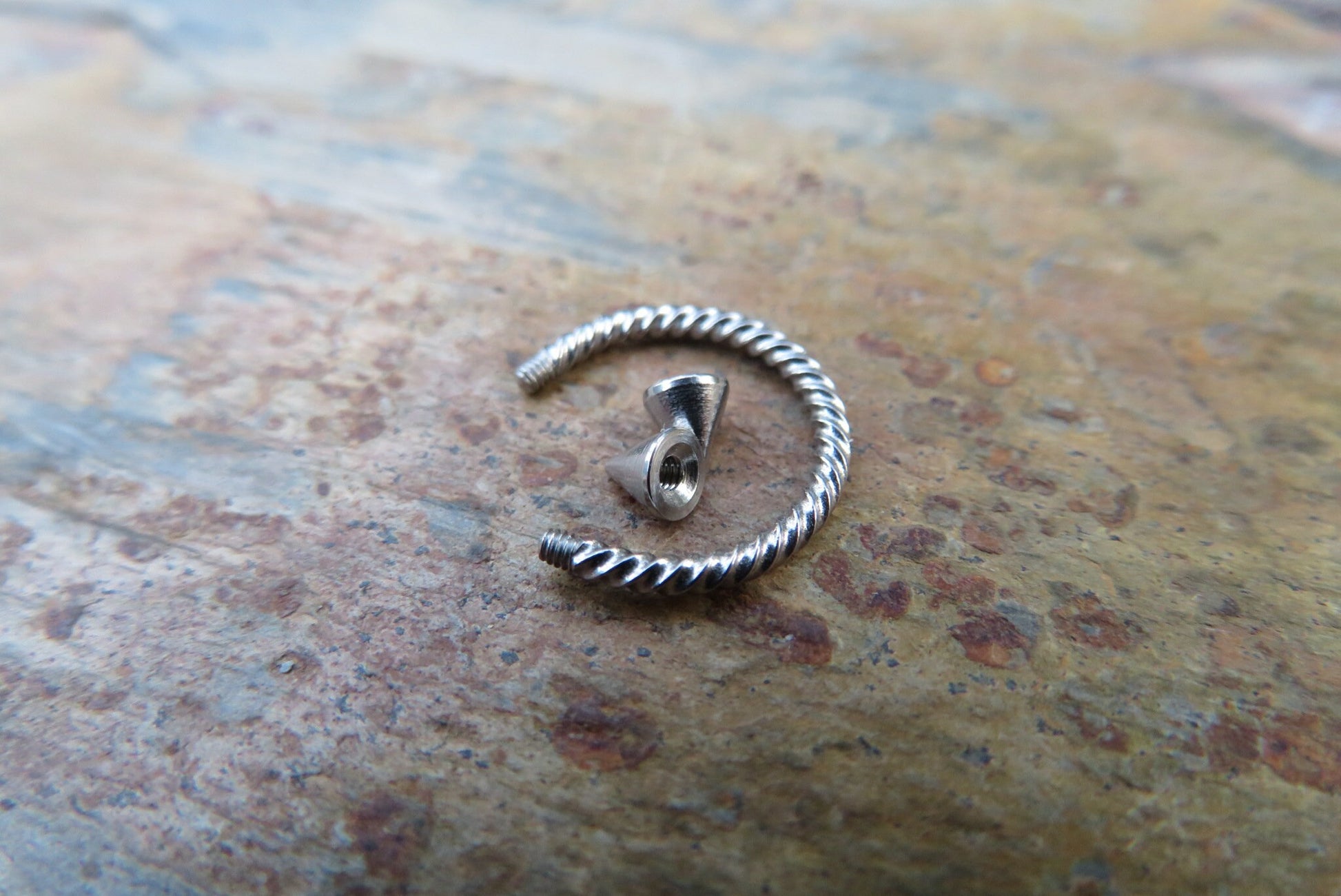 Surgical Steel Twisted Spiked 16G (1.2mm) Horseshoe Ring Septum Piercing Hypoallergenic 316L Steel Spikes