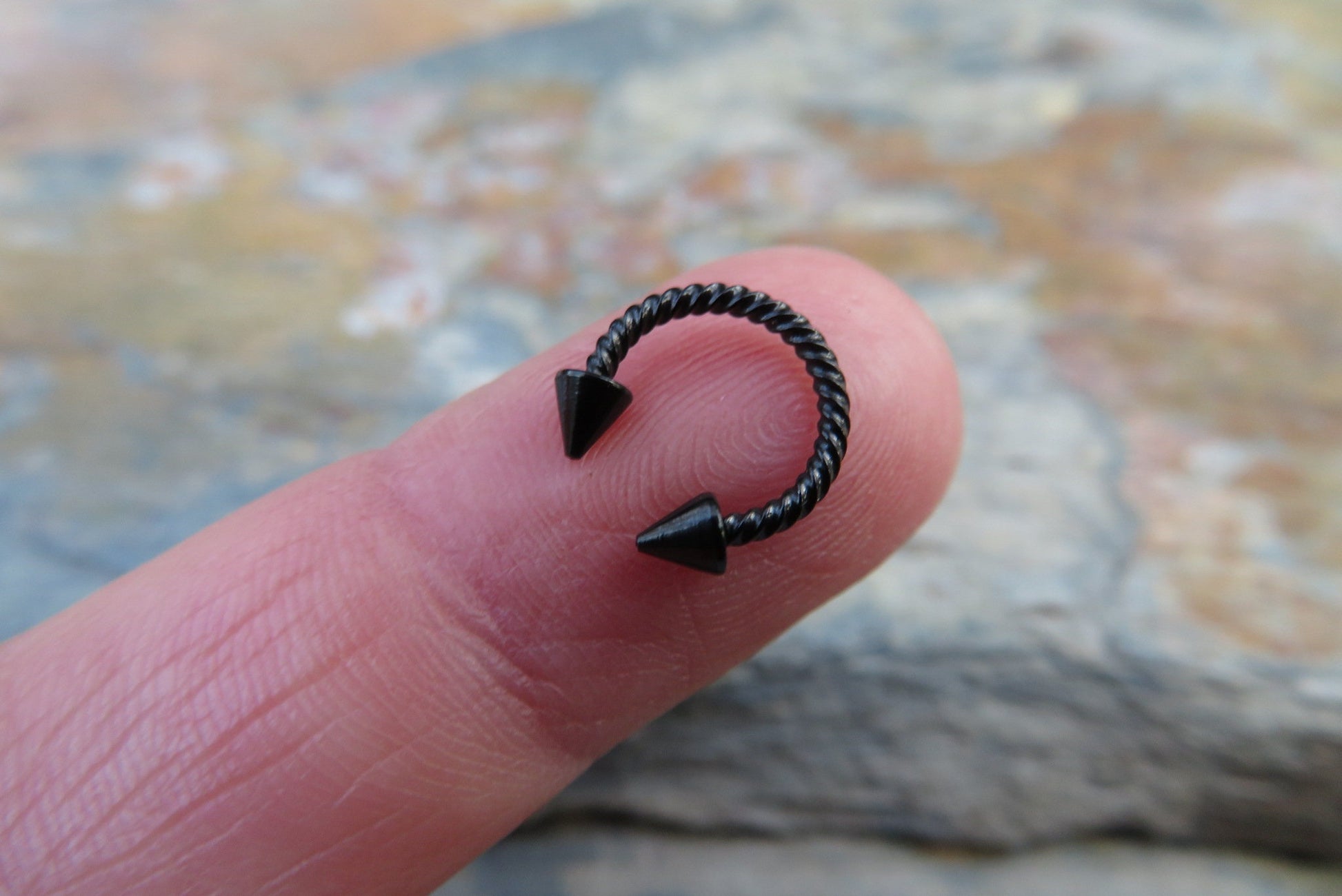 Black Titanium Ion Plated Twisted Spiked 16G (1.2mm) Horseshoe Ring Septum Piercing 316L Surgical Steel Spikes
