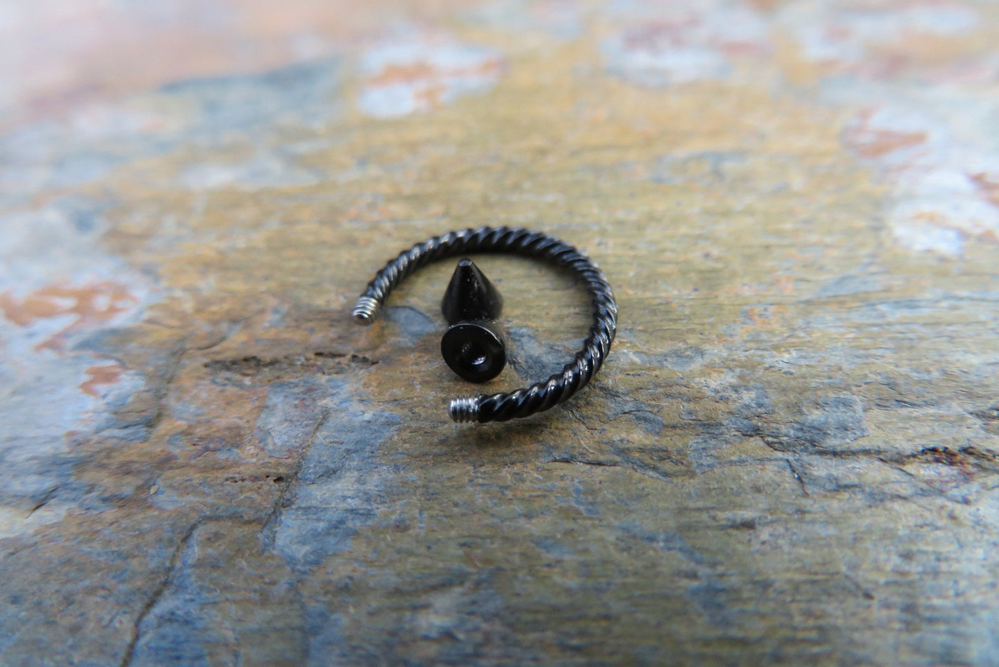 Black Titanium Ion Plated Twisted Spiked 16G (1.2mm) Horseshoe Ring Septum Piercing 316L Surgical Steel Spikes