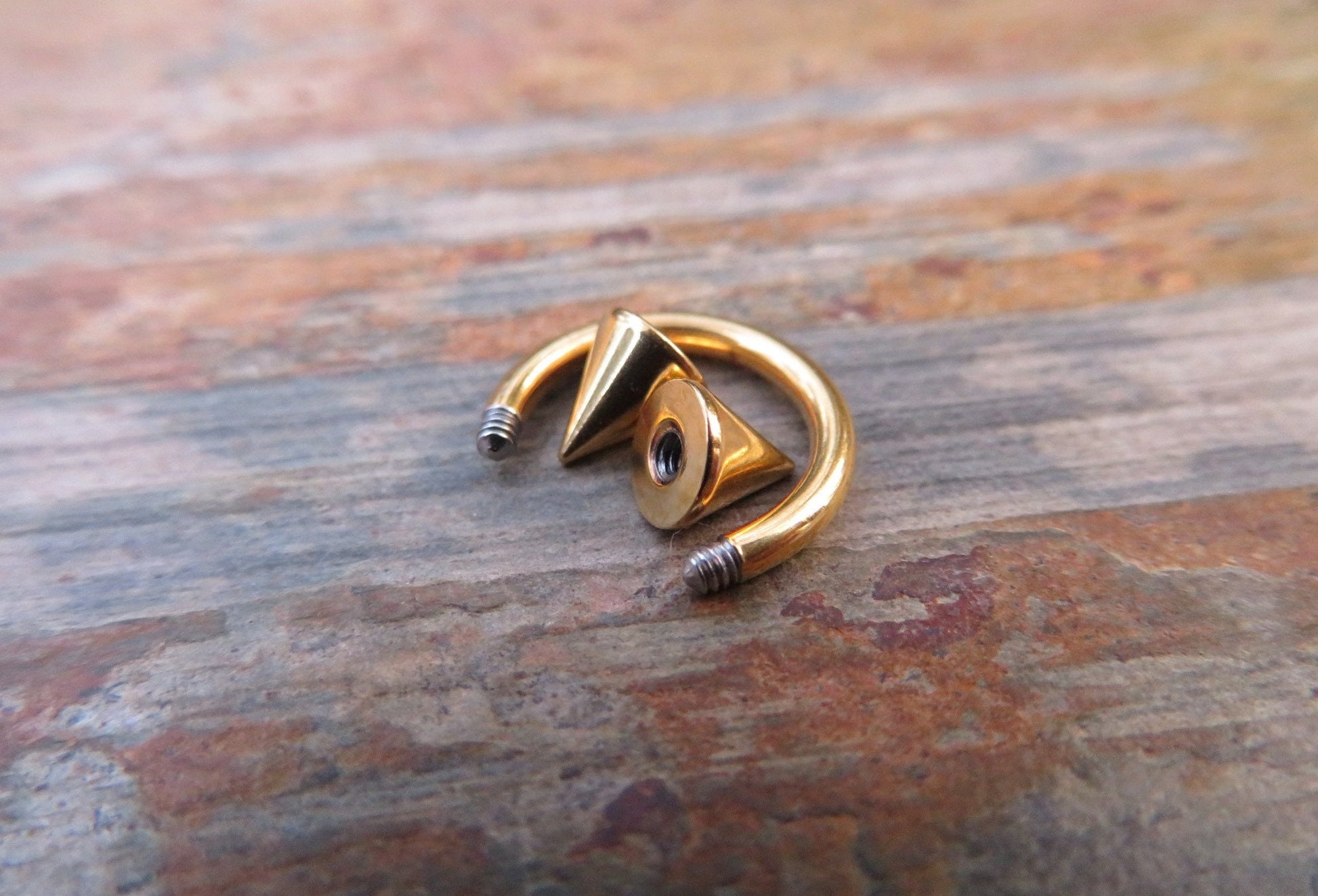 THICK Gold Titanium Ion Plated 14G (1.6mm) Spiked Horseshoe Ring Septum Nipple Piercing Barbell 316L Surgical Steel Spikes Gauged Up