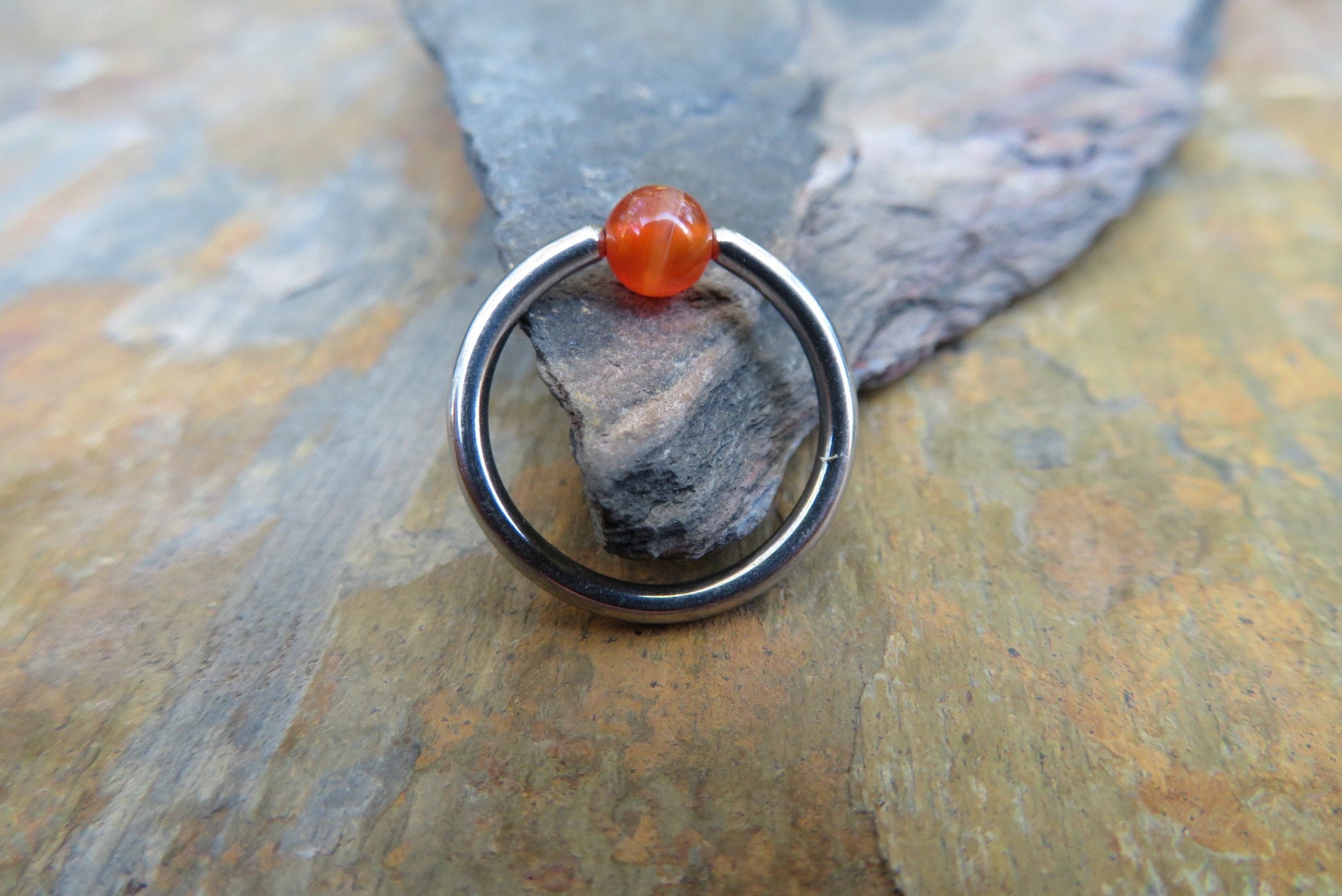 Natural Carnelian Stone Bead Steel CBR Ring Hoop 16G (1.2mm) 14G (1.6mm) Nose Cartilage Septum Lip Piercing 316L Surgical Hypoallergenic
