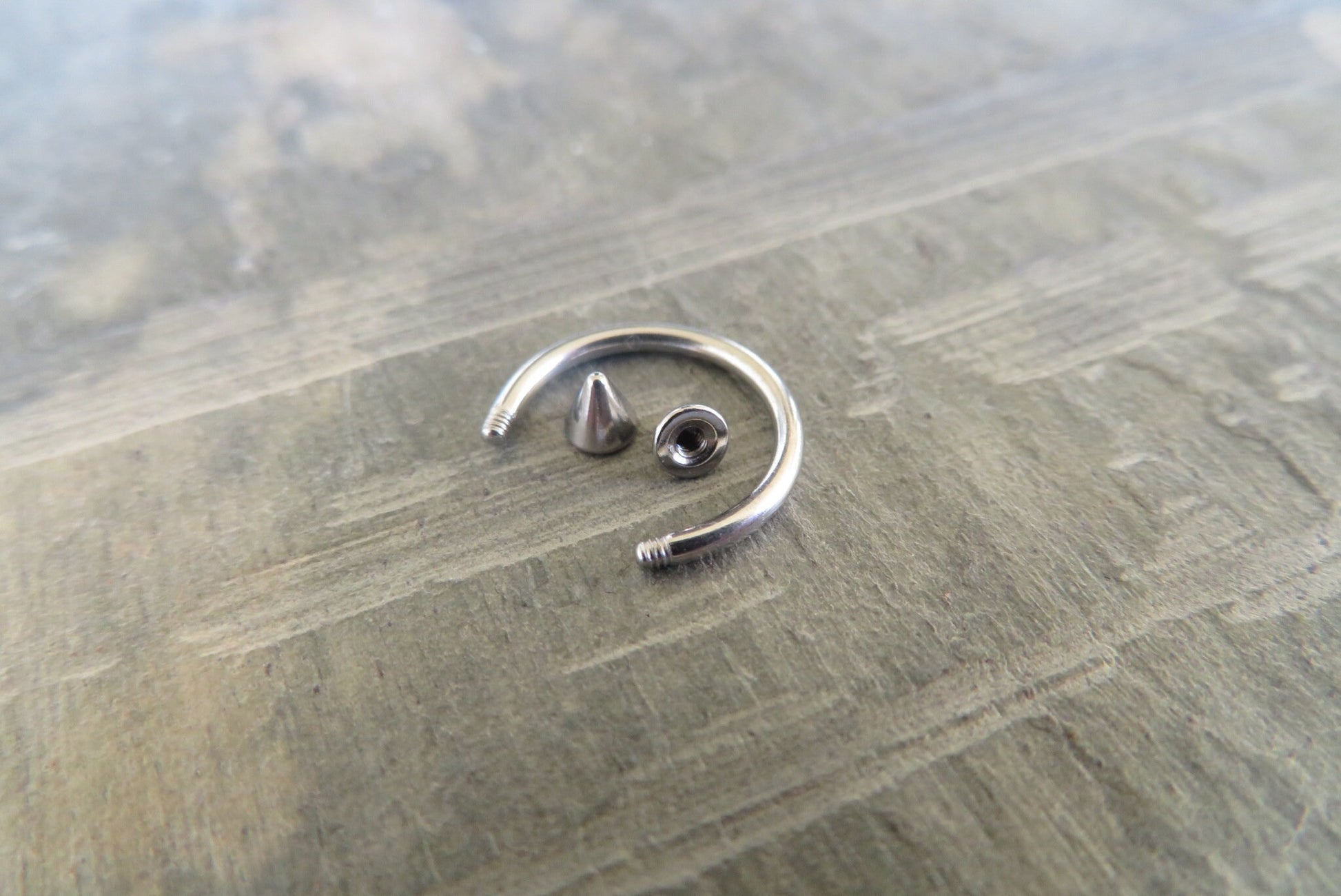 Surgical Steel Spiked 16G (1.2mm) Hypoallergenic Horseshoe Ring Septum Piercing Hypoallergenic 316L Steel Spikes