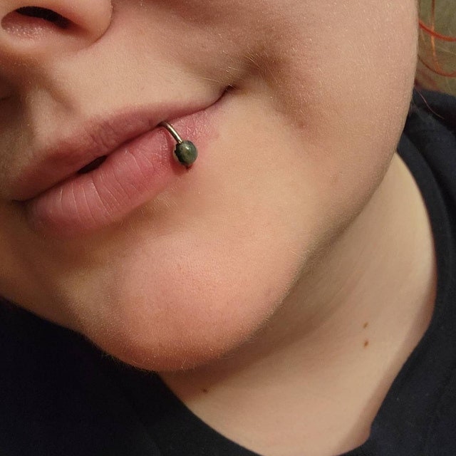 Pure Titanium T-23 Implant Grade Natural Moss Agate Stone Bead CBR Ring Hoop 16G (1.2mm) 14G (1.6mm) Nose Cartilage Septum Lip Piercing