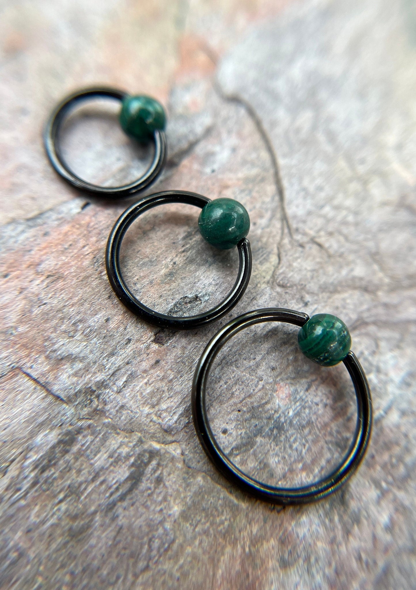 Genuine Malachite Natural Stone Bead Black Titanium Plated CBR Ring Hoop 16G (1.2mm) 14G (1.6mm) Nose Cartilage Septum Piercing 316L Steel