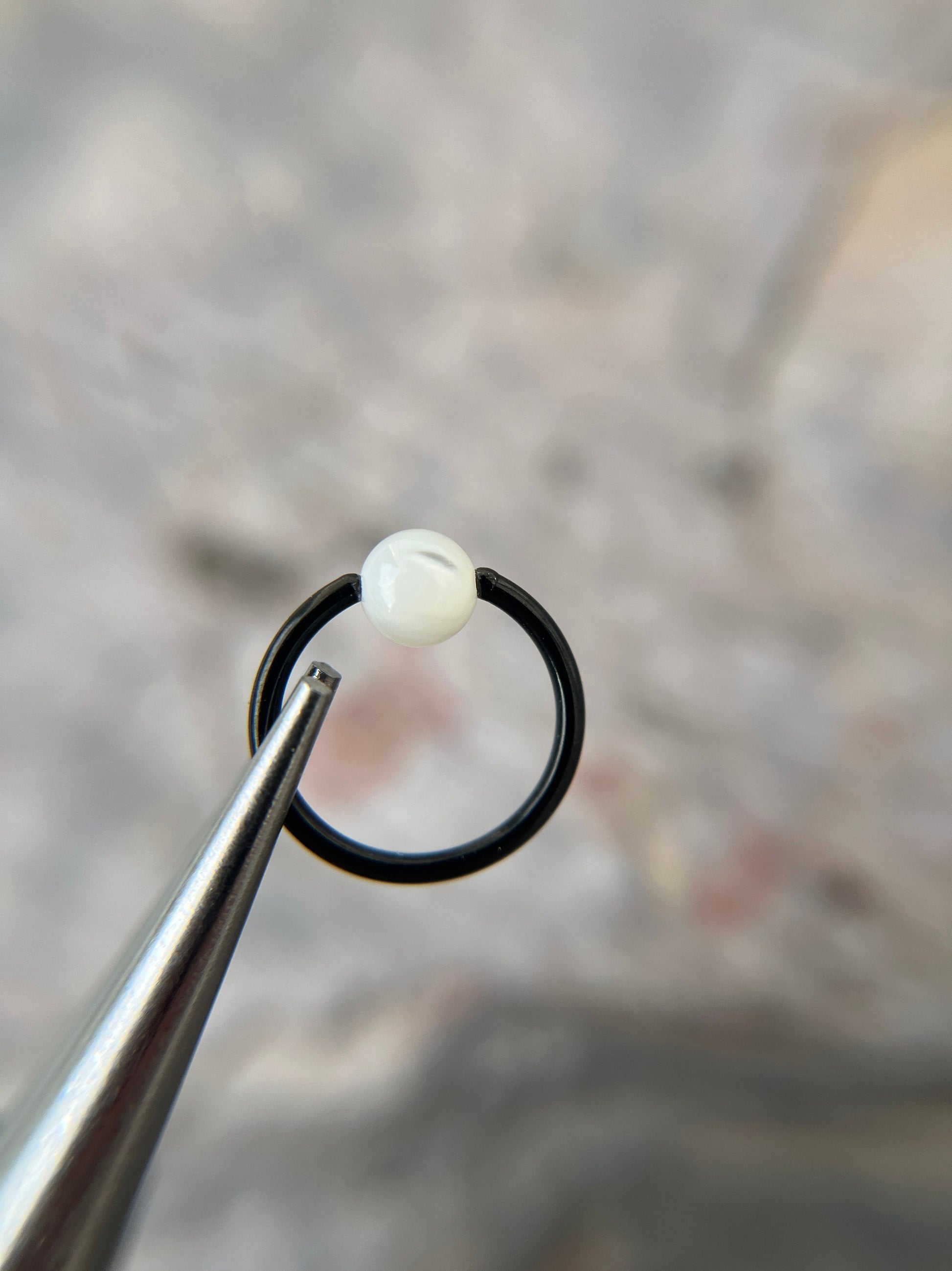 Natural Mother of Pearl Shell Bead Black Titanium Plated CBR Ring Hoop 16G (1.2mm) 14G (1.6mm) Nose Cartilage Septum Piercing 316L Steel