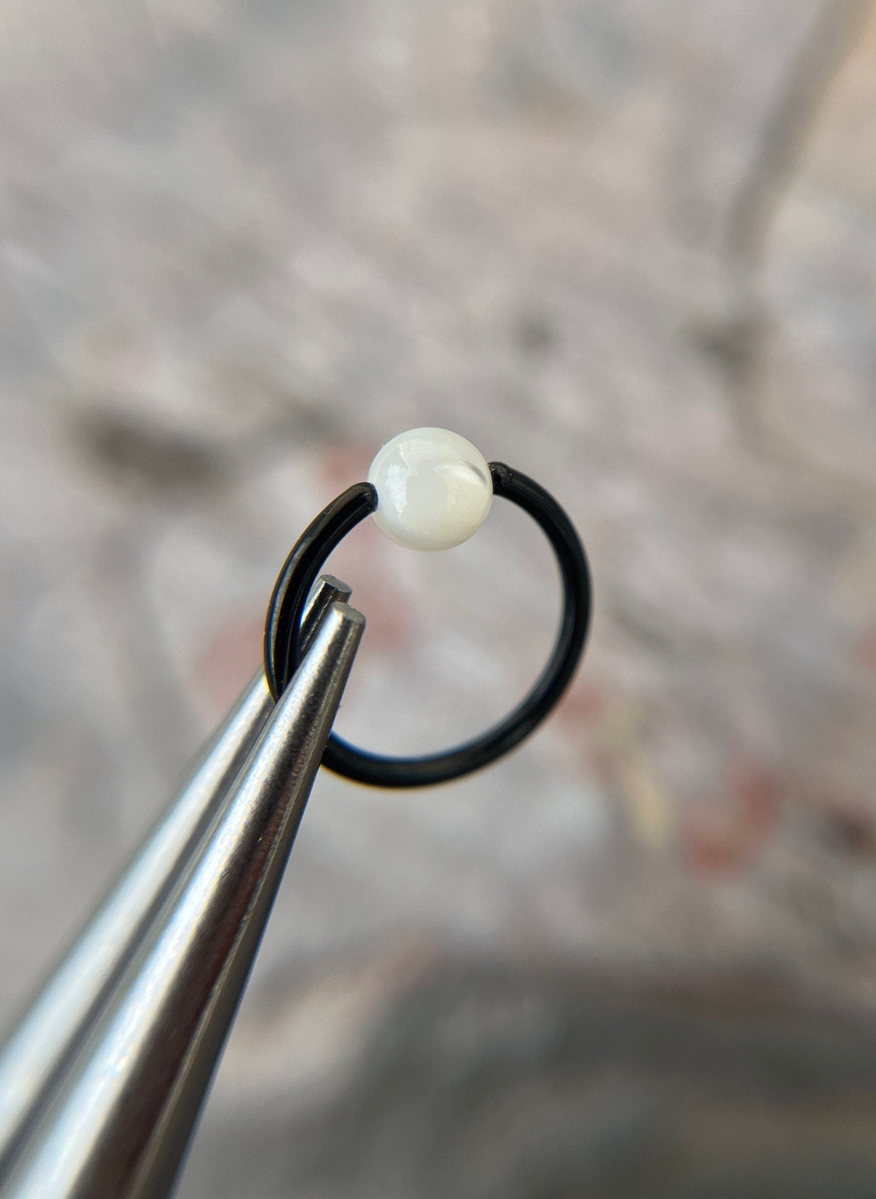 Natural Mother of Pearl Shell Bead Black Titanium Plated CBR Ring Hoop 16G (1.2mm) 14G (1.6mm) Nose Cartilage Septum Piercing 316L Steel