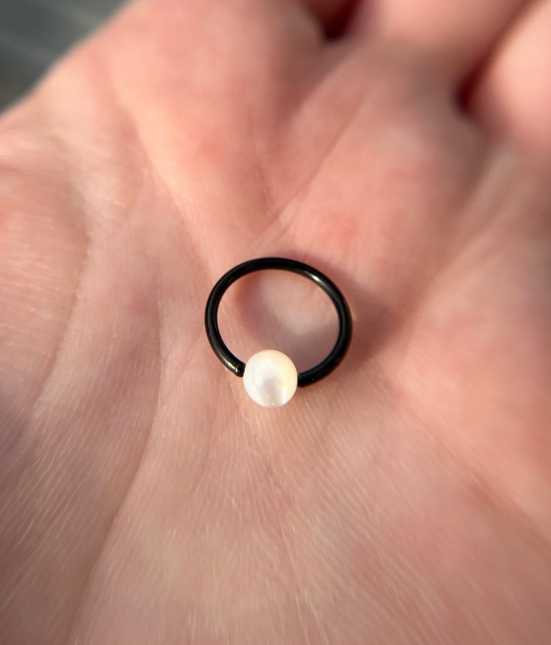 Natural Mother of Pearl Shell Bead Black Titanium Plated CBR Ring Hoop 16G (1.2mm) 14G (1.6mm) Nose Cartilage Septum Piercing 316L Steel