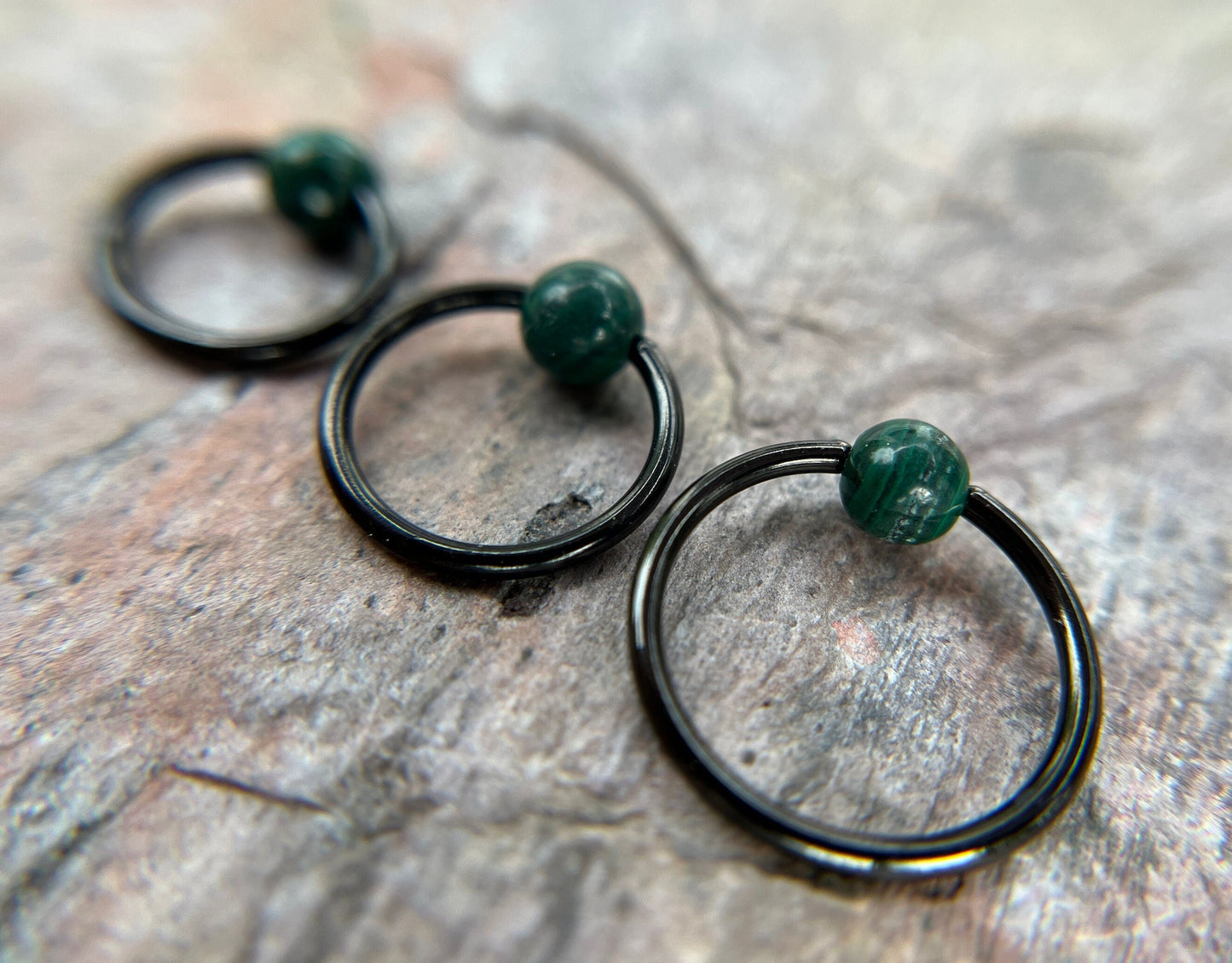 Genuine Malachite Natural Stone Bead Black Titanium Plated CBR Ring Hoop 16G (1.2mm) 14G (1.6mm) Nose Cartilage Septum Piercing 316L Steel