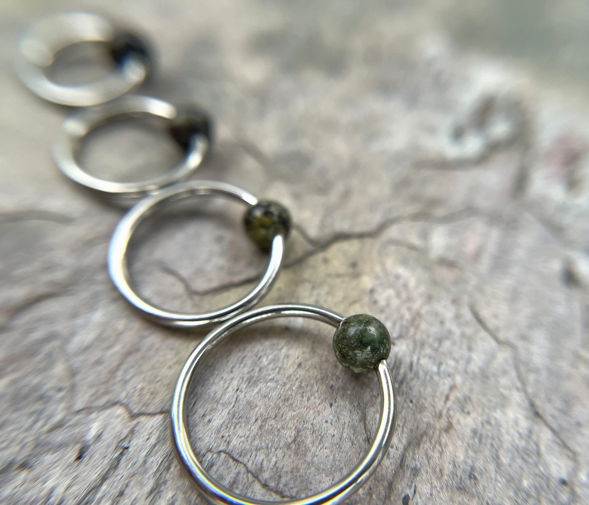 Pure Titanium T-23 Implant Grade Natural Dragon's Blood Jasper Stone Bead CBR Ring Hoop 16G (1.2mm) 14G (1.6mm) Nose Septum Lip Piercing