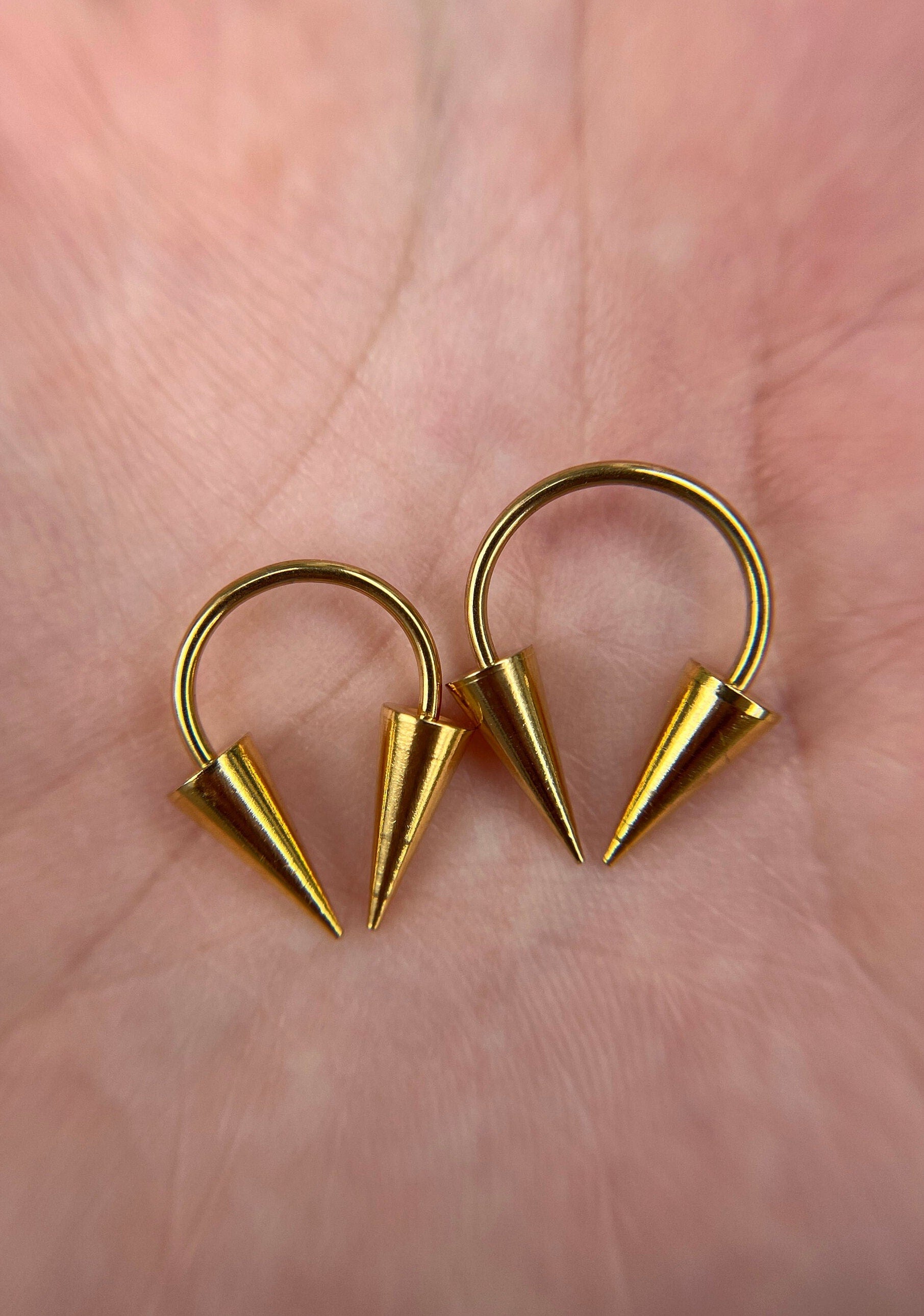 Gold Titanium Ion Plated Extra Long Spikes 16G (1.2mm) Horseshoe Ring Septum Nose Cartilage Piercing 316L Steel Spiked Punk Rock Piercings