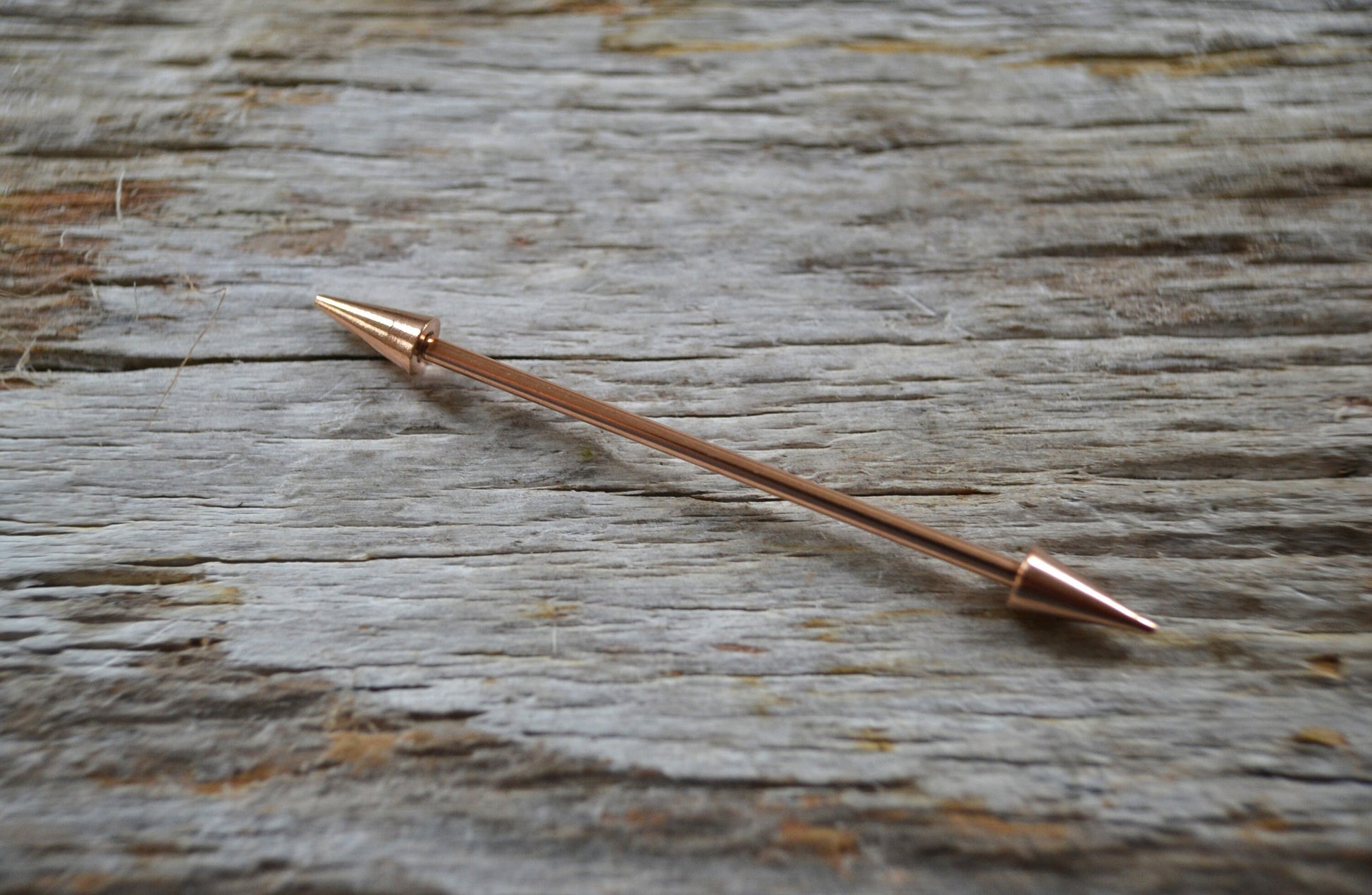 Rose Gold Titanium Ion Plated Spiked Industrial Scaffold Bar Barbells 14G (1.6mm) Piercing Piercings Barbell Long Spikes Surgical Steel